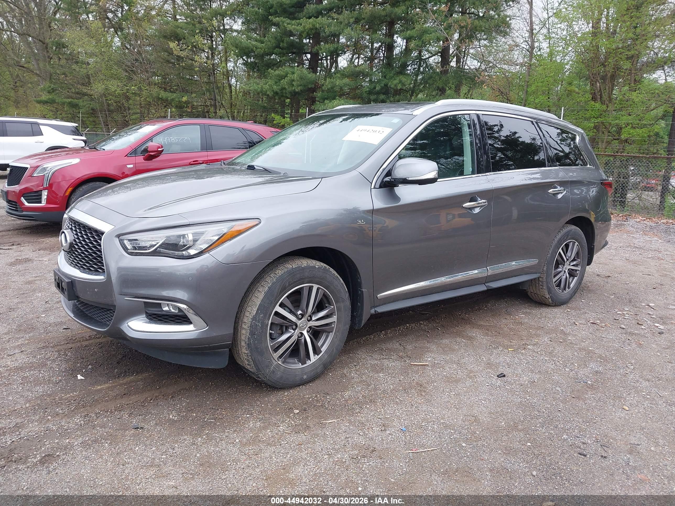 INFINITI QX60 image 2