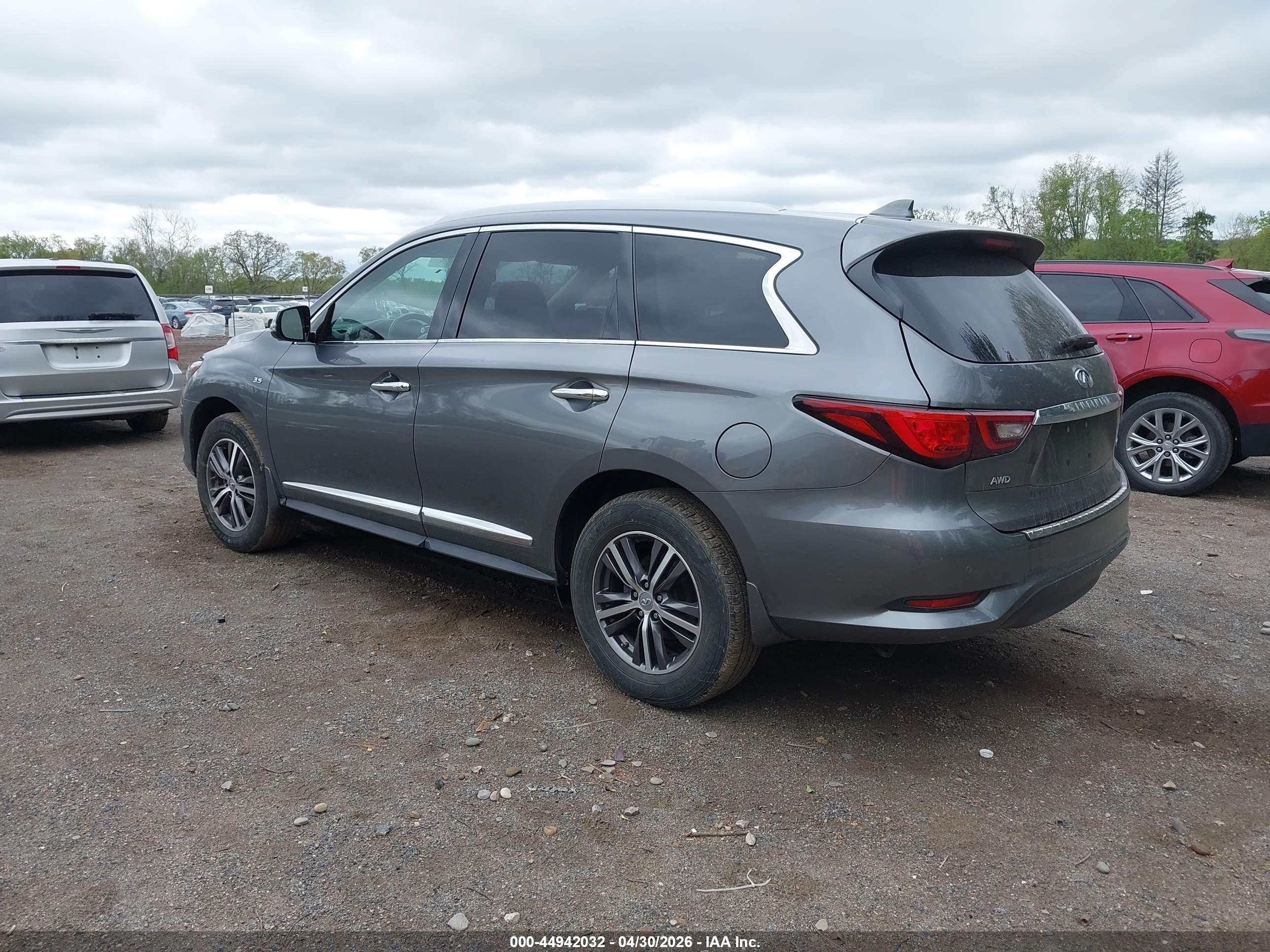 INFINITI QX60 image 3