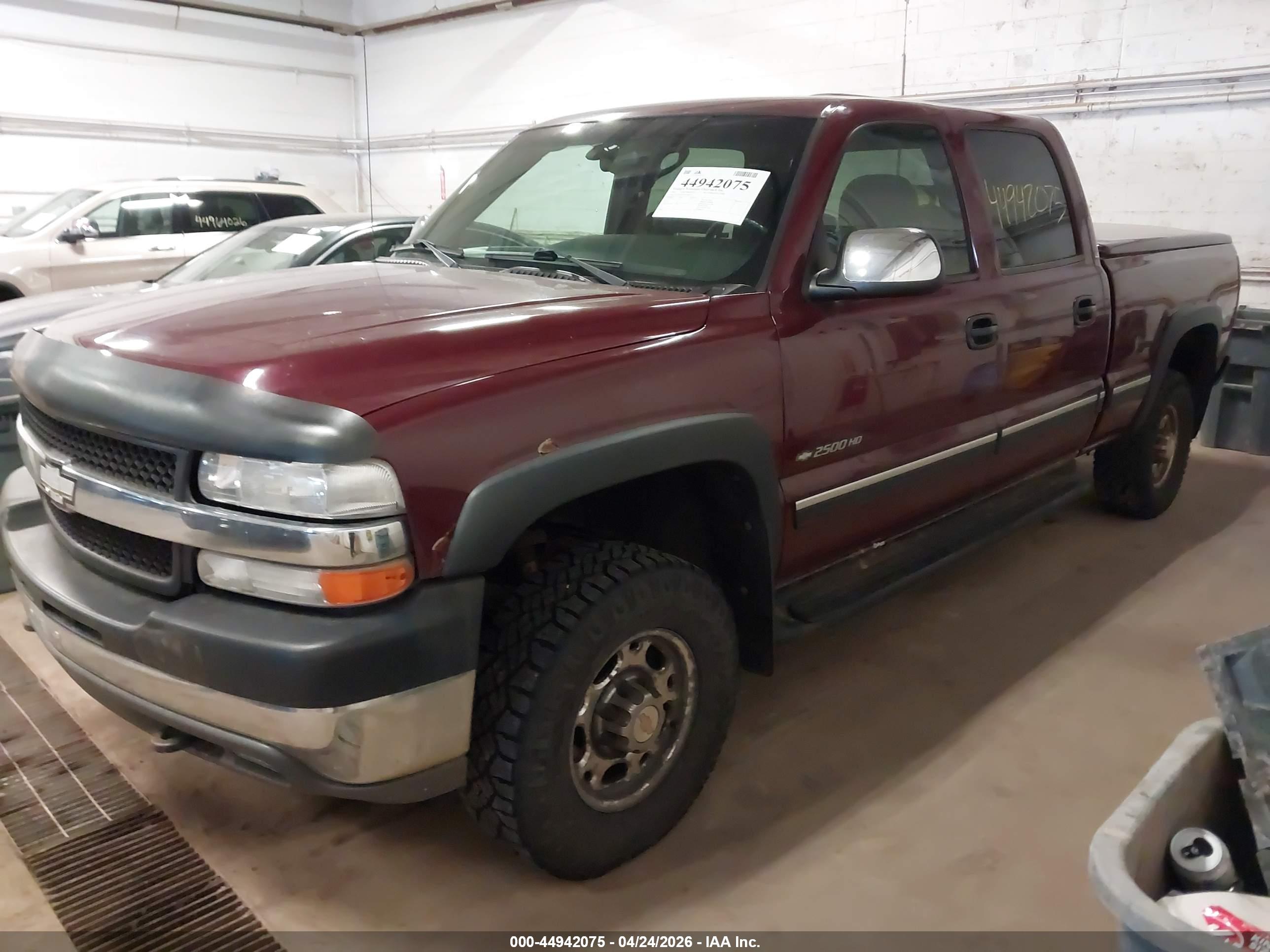 CHEVROLET SILVERADO image 2