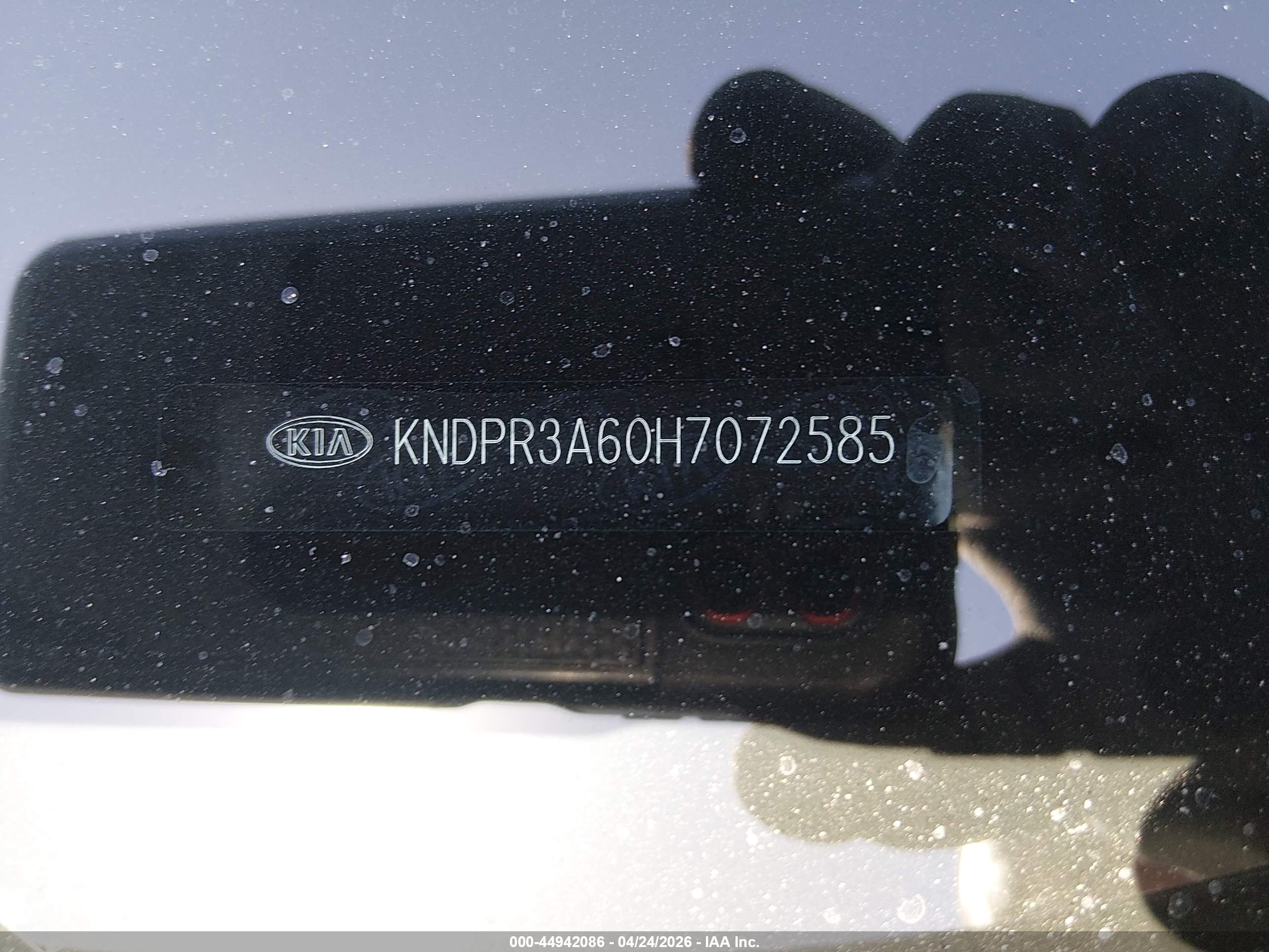 KIA SPORTAGE image 9