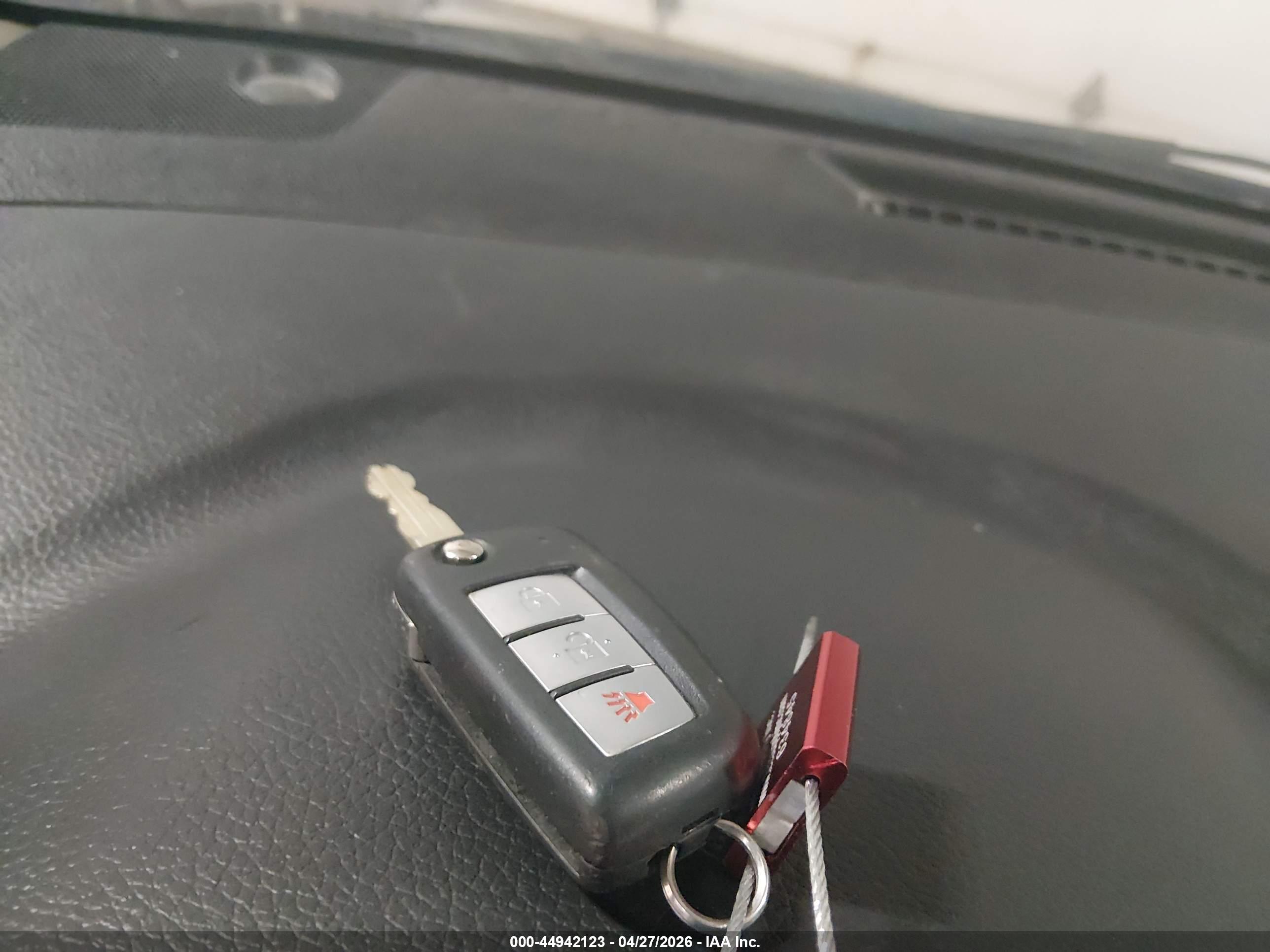 NISSAN ROGUE image 11