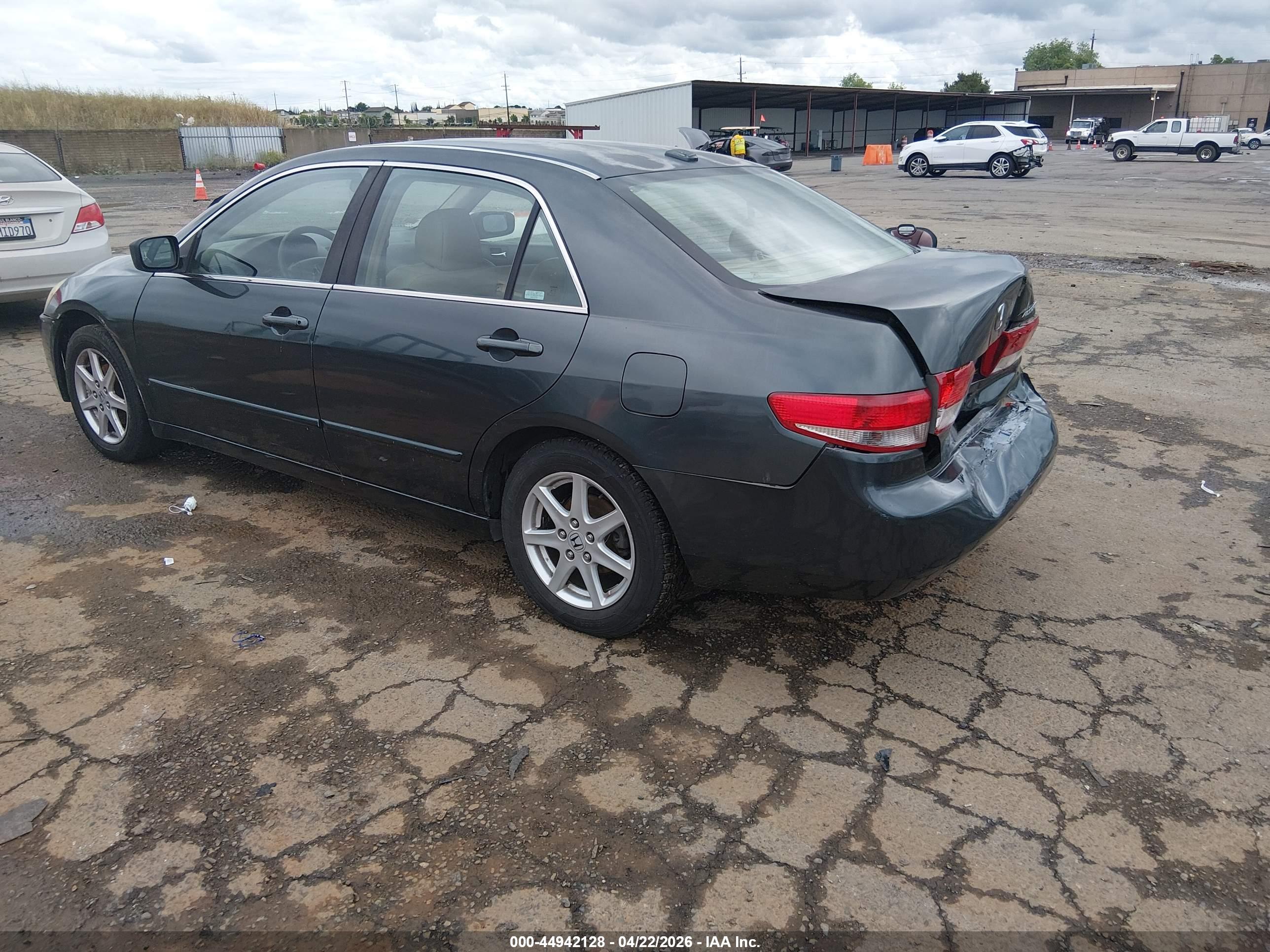 HONDA ACCORD image 3