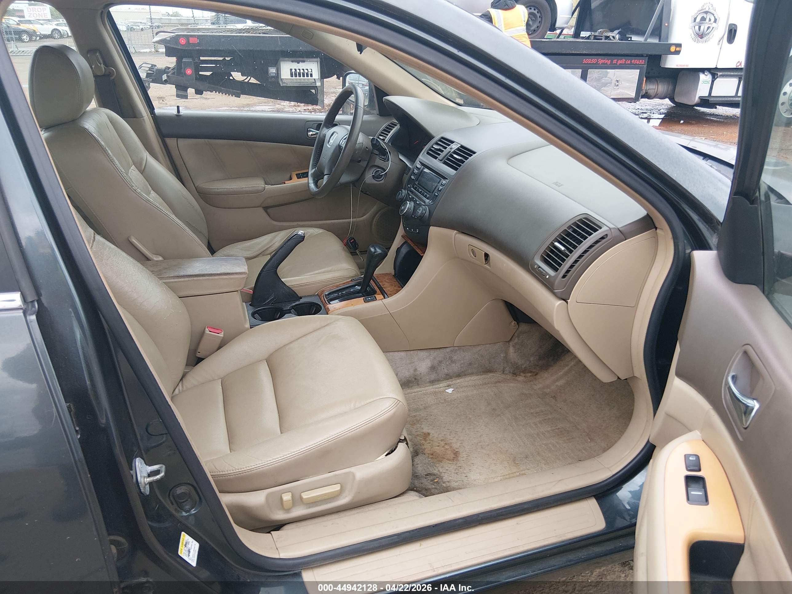 HONDA ACCORD image 5