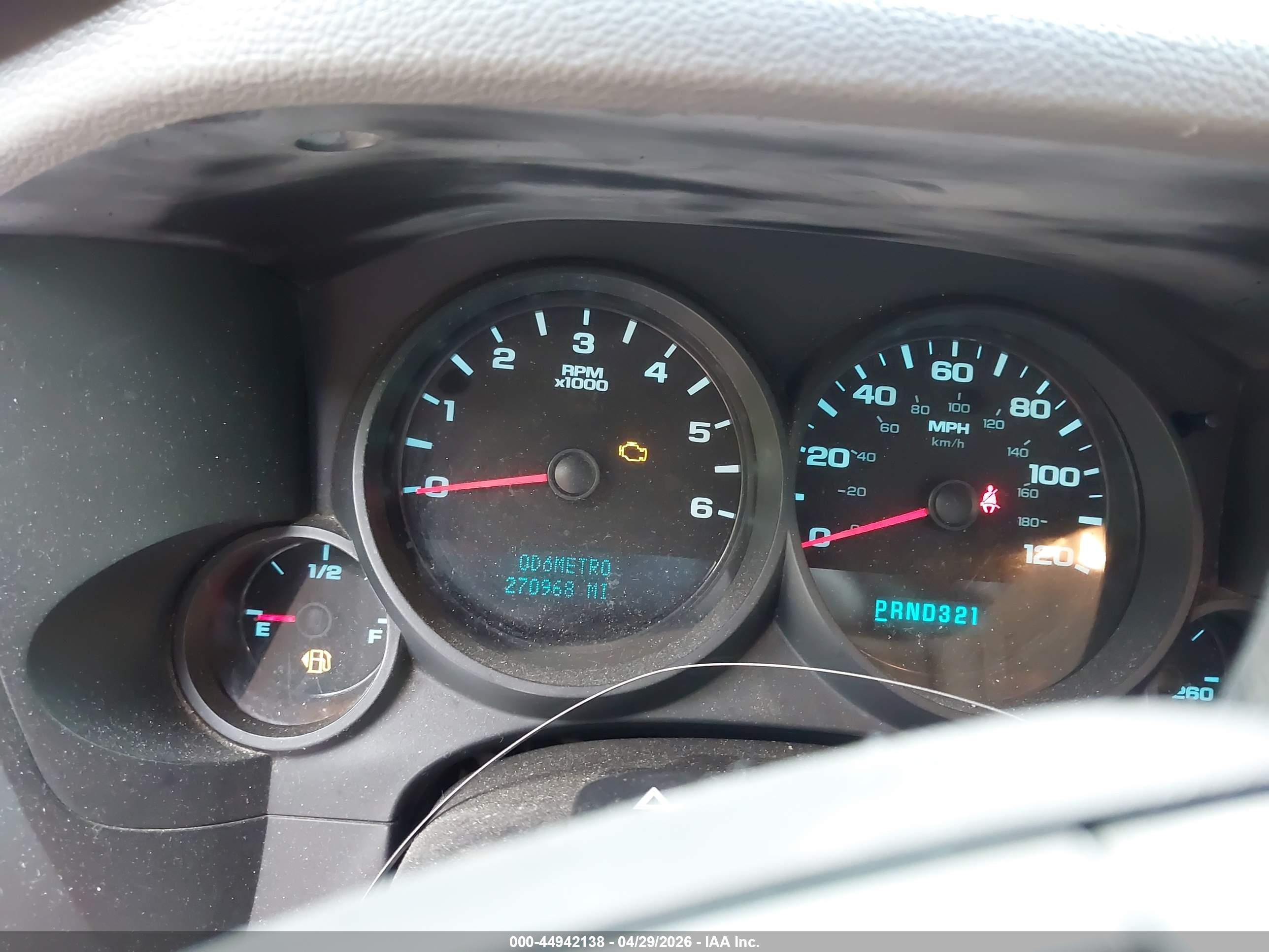 CHEVROLET SILVERADO image 7