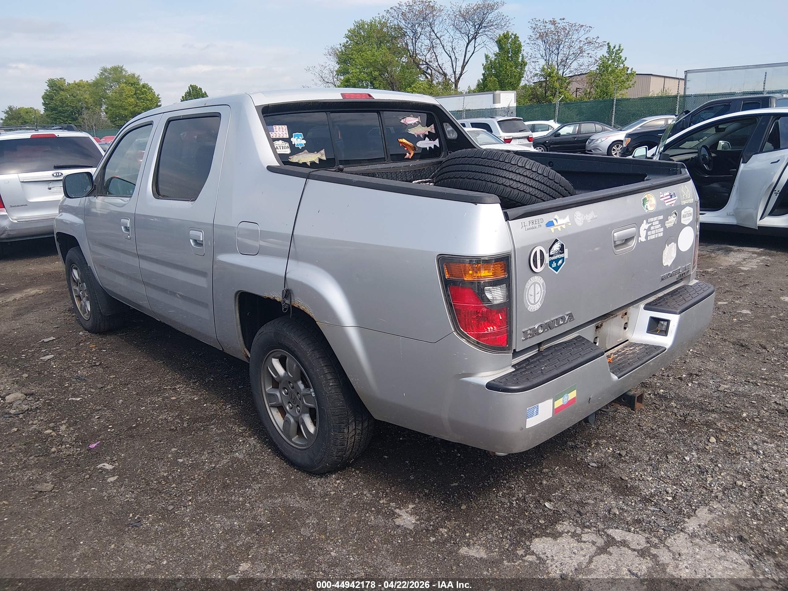 HONDA RIDGELINE image 3