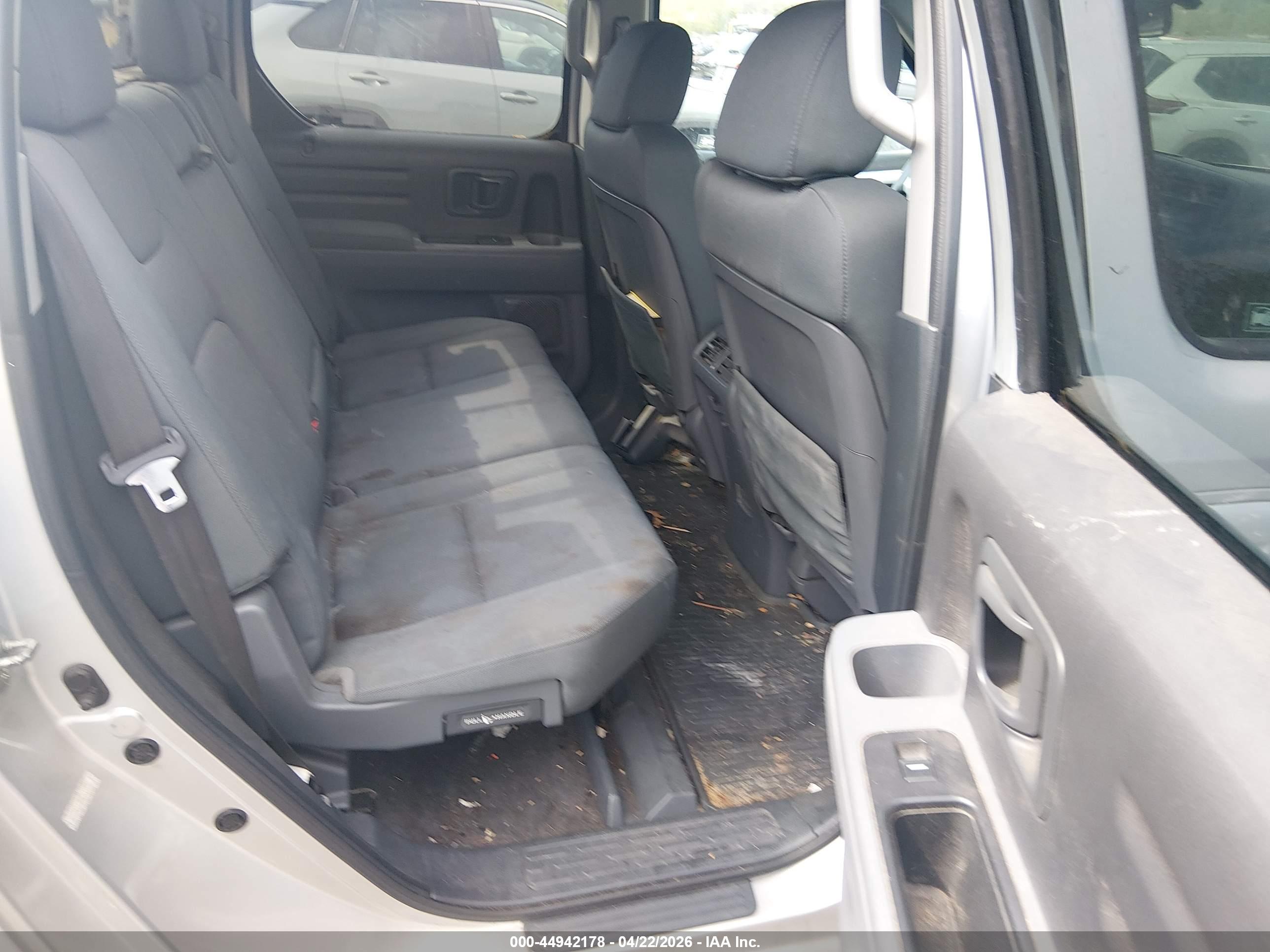 HONDA RIDGELINE image 8