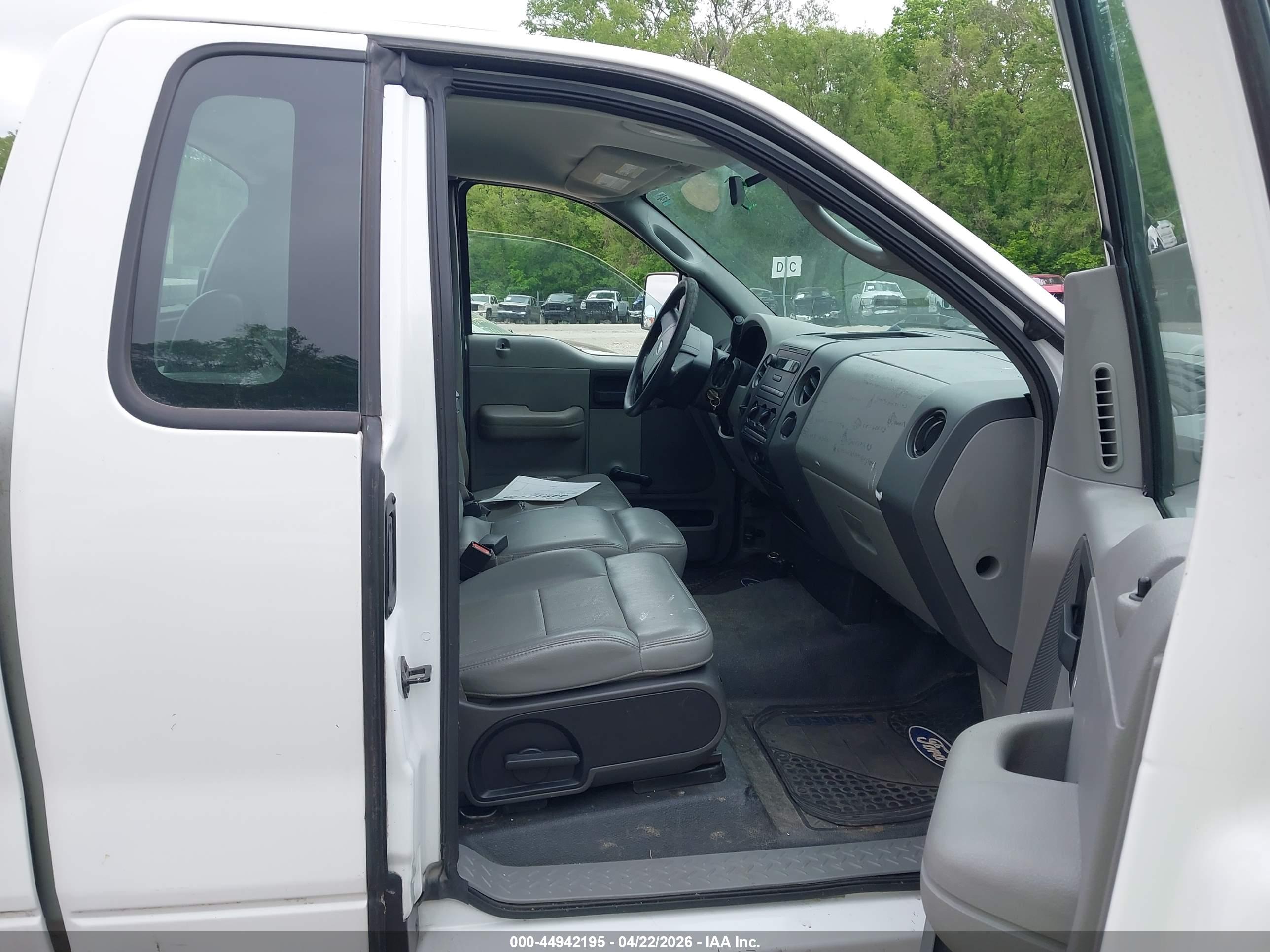 FORD F-150 image 8