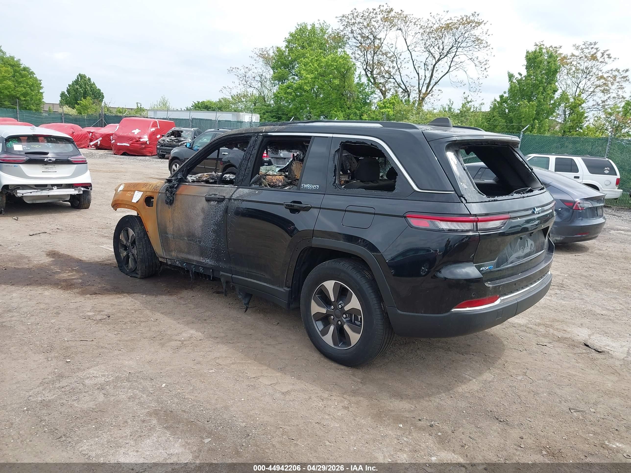 JEEP GRAND image 3