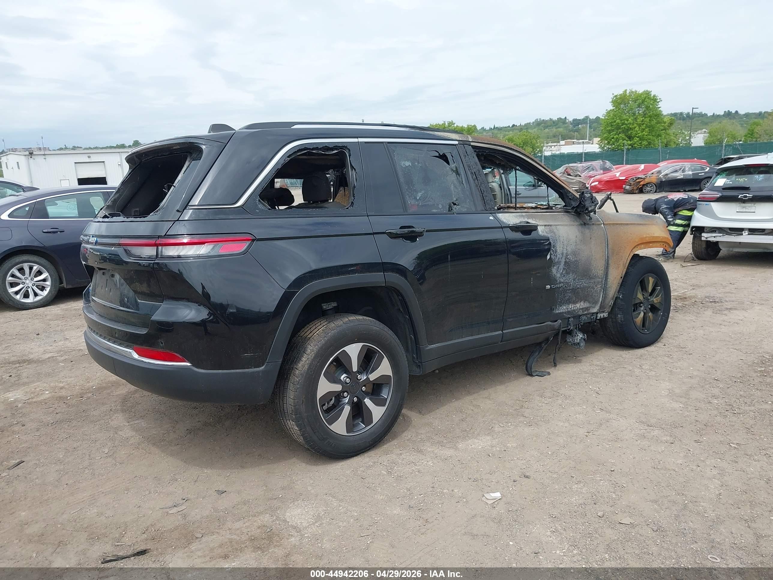 JEEP GRAND image 4