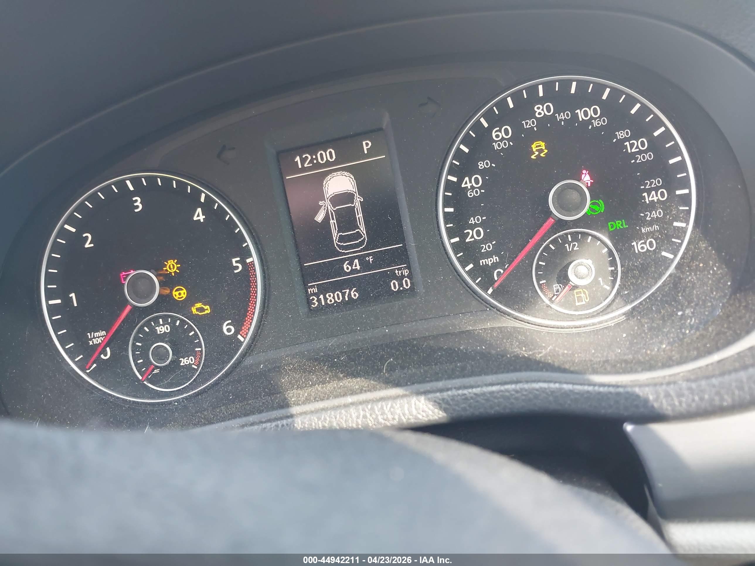 VOLKSWAGEN PASSAT image 7