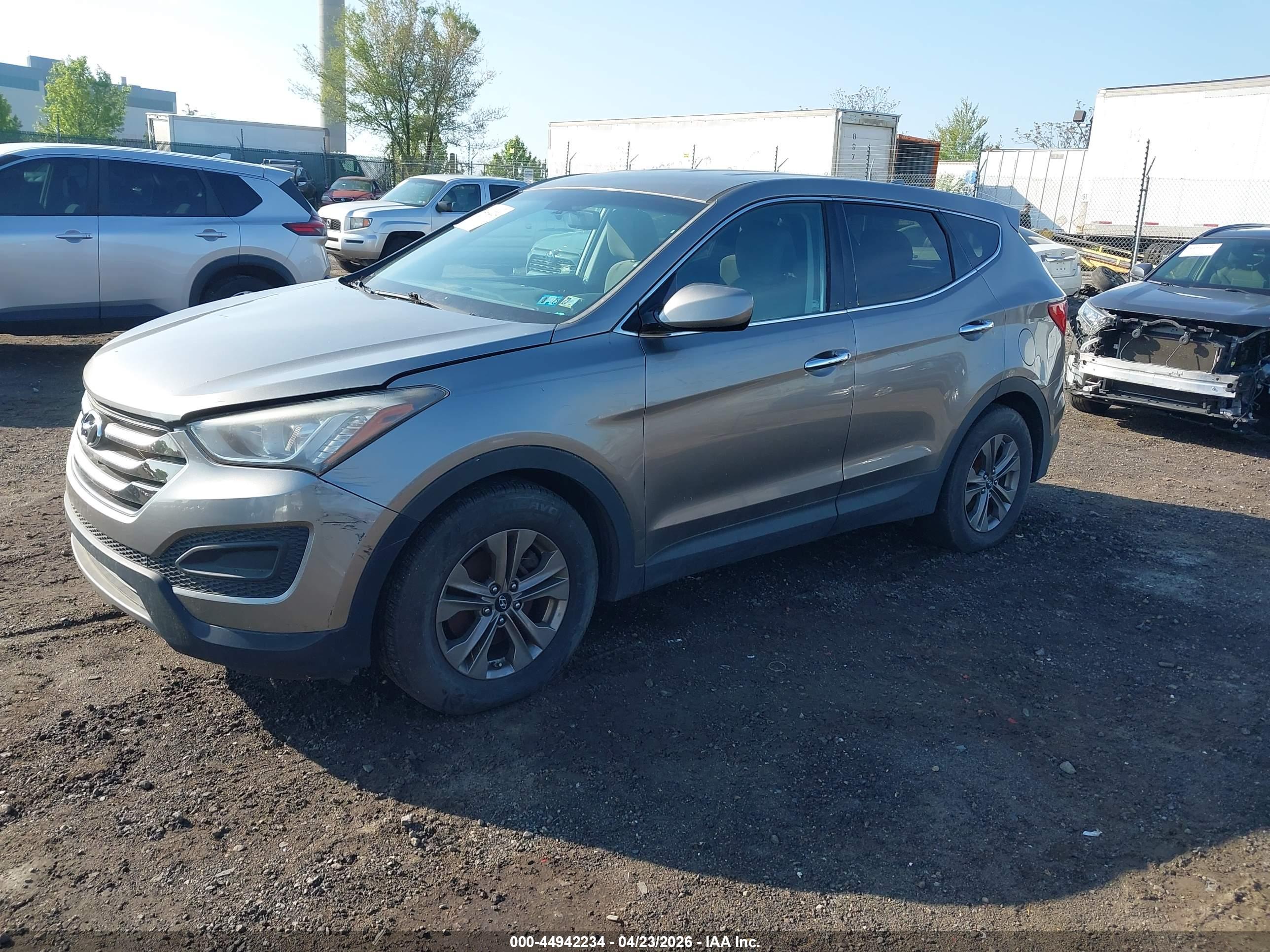 HYUNDAI SANTA image 2