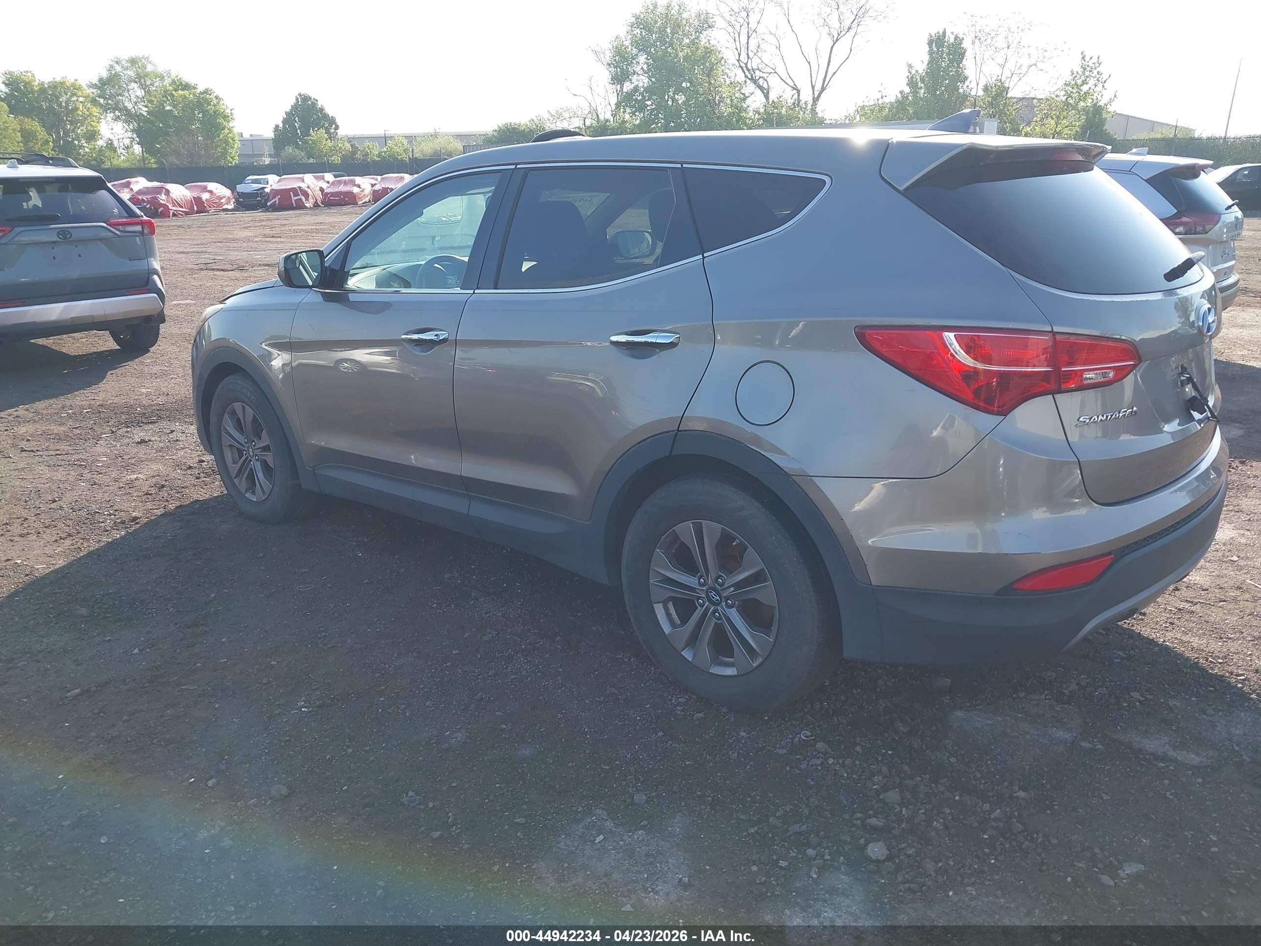 HYUNDAI SANTA image 3