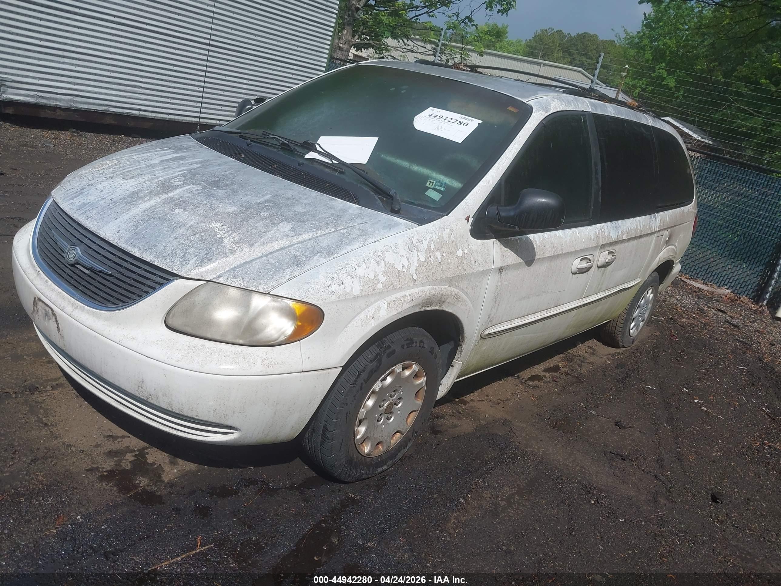 CHRYSLER TOWN image 2