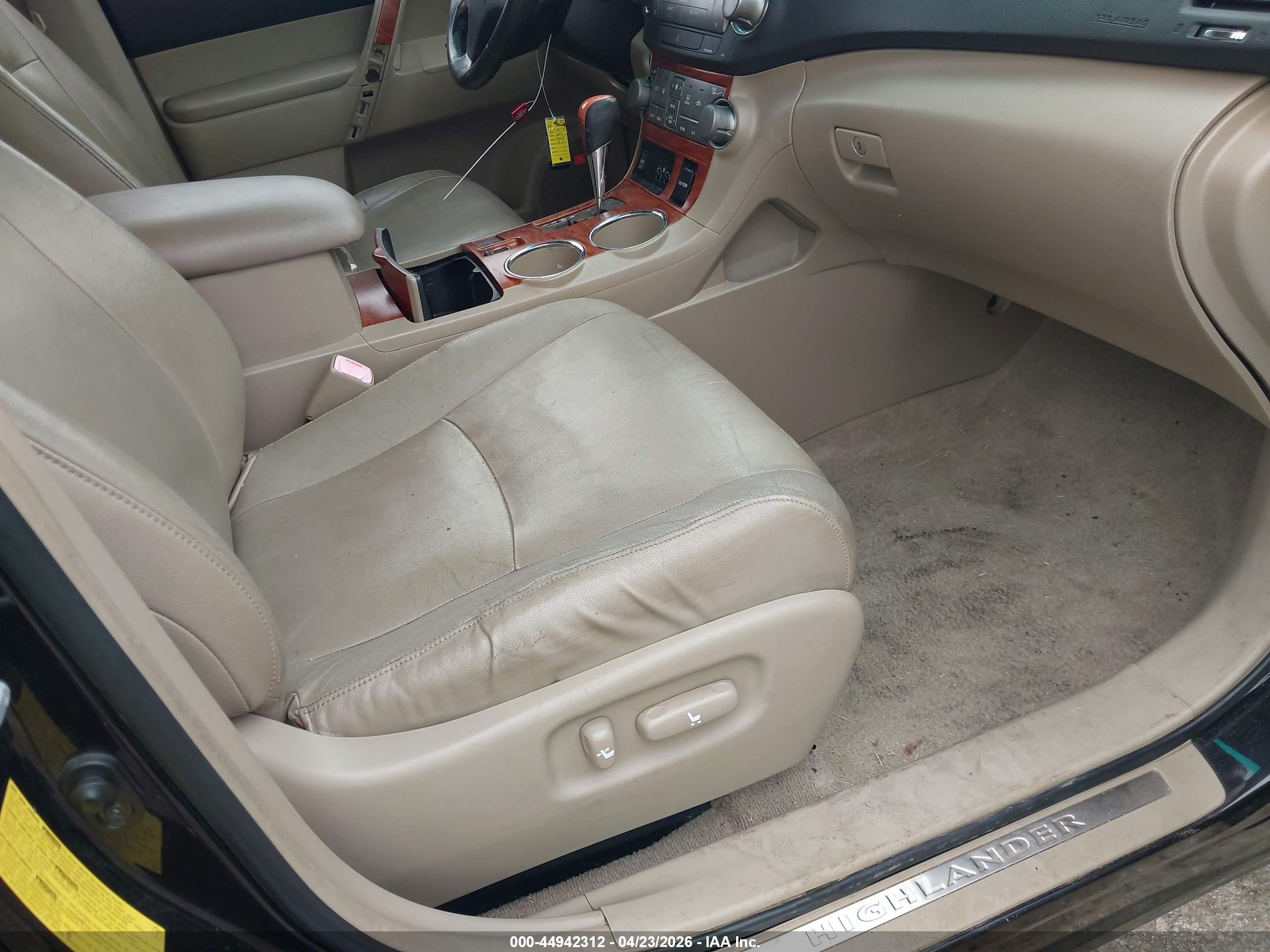 TOYOTA HIGHLANDER image 5