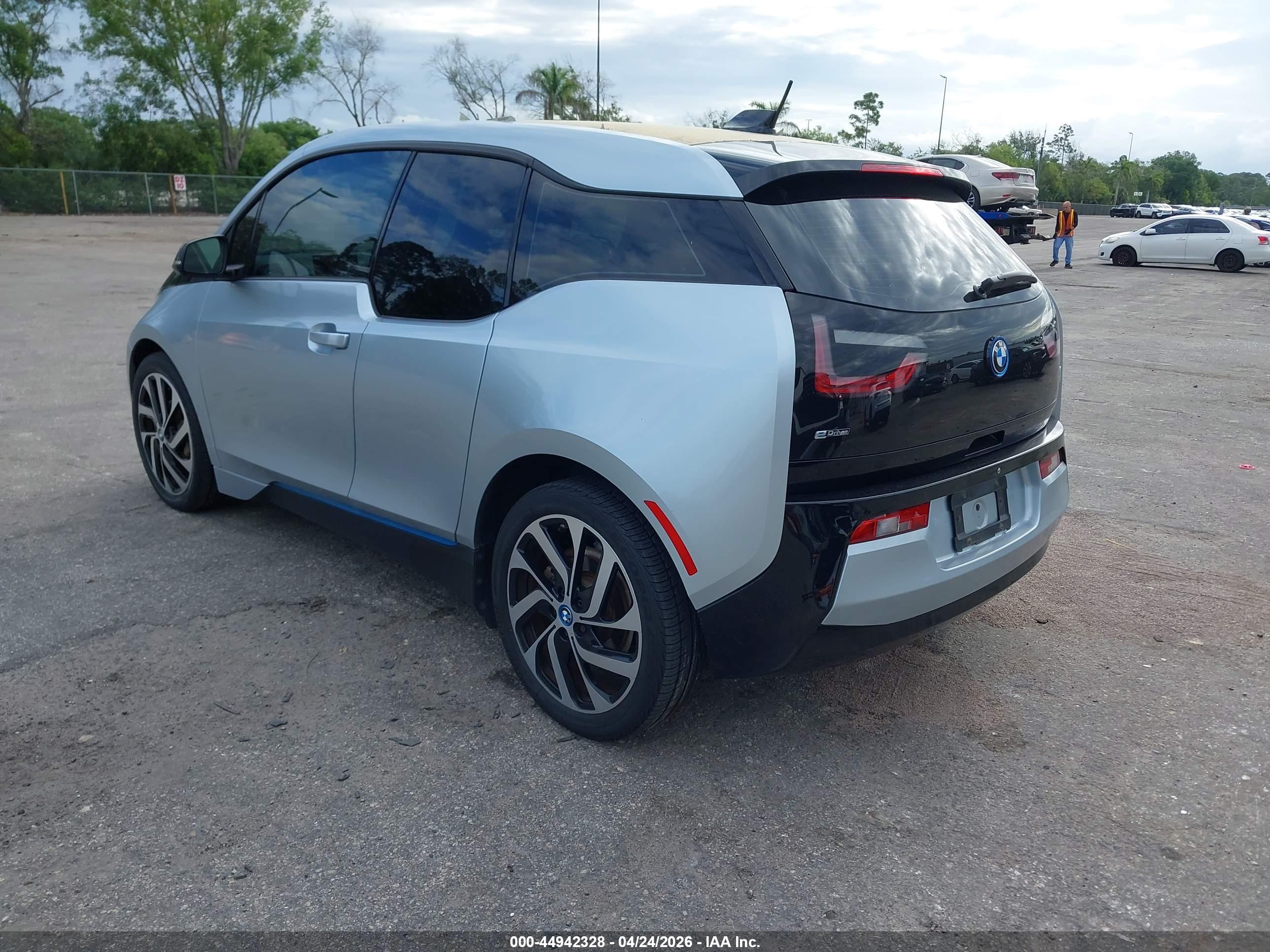 BMW I3 image 3