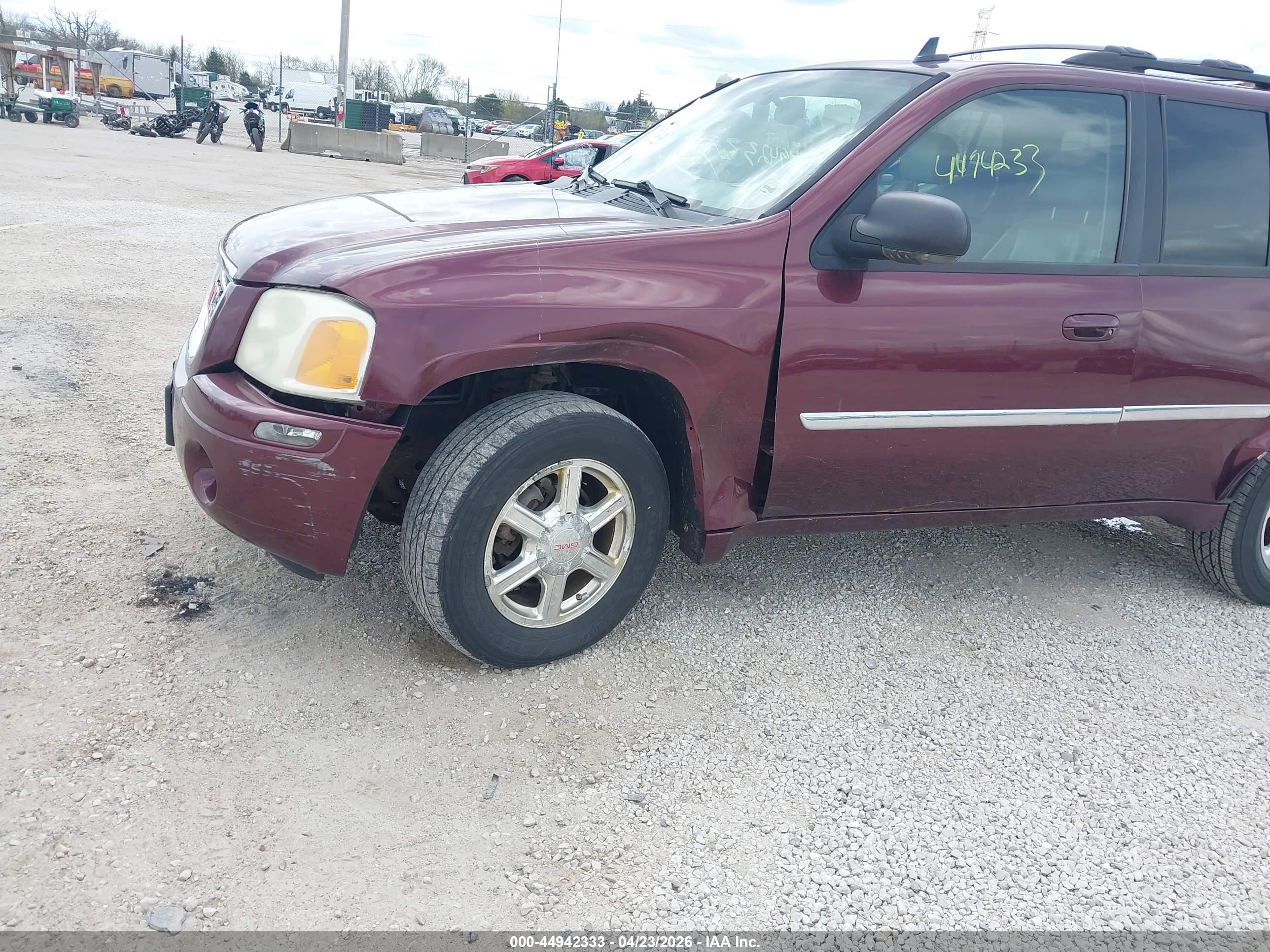 GMC ENVOY image 6
