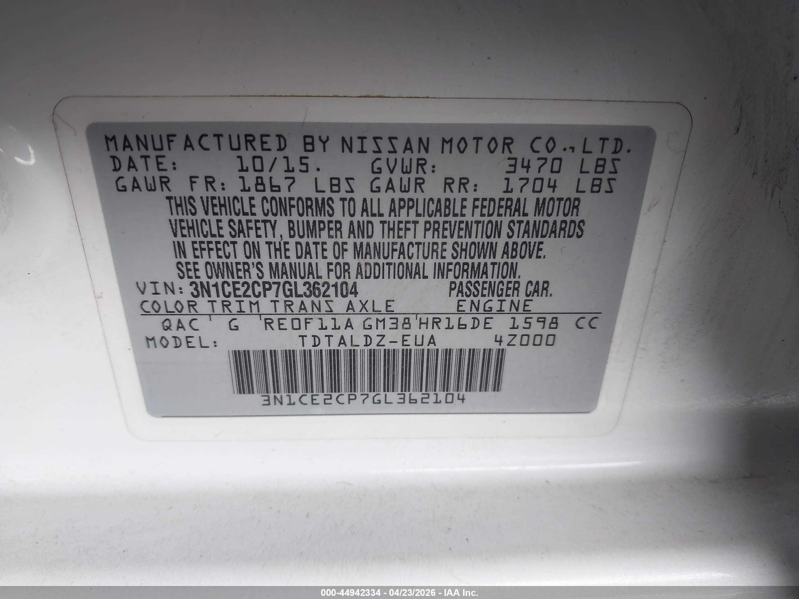 NISSAN VERSA image 9