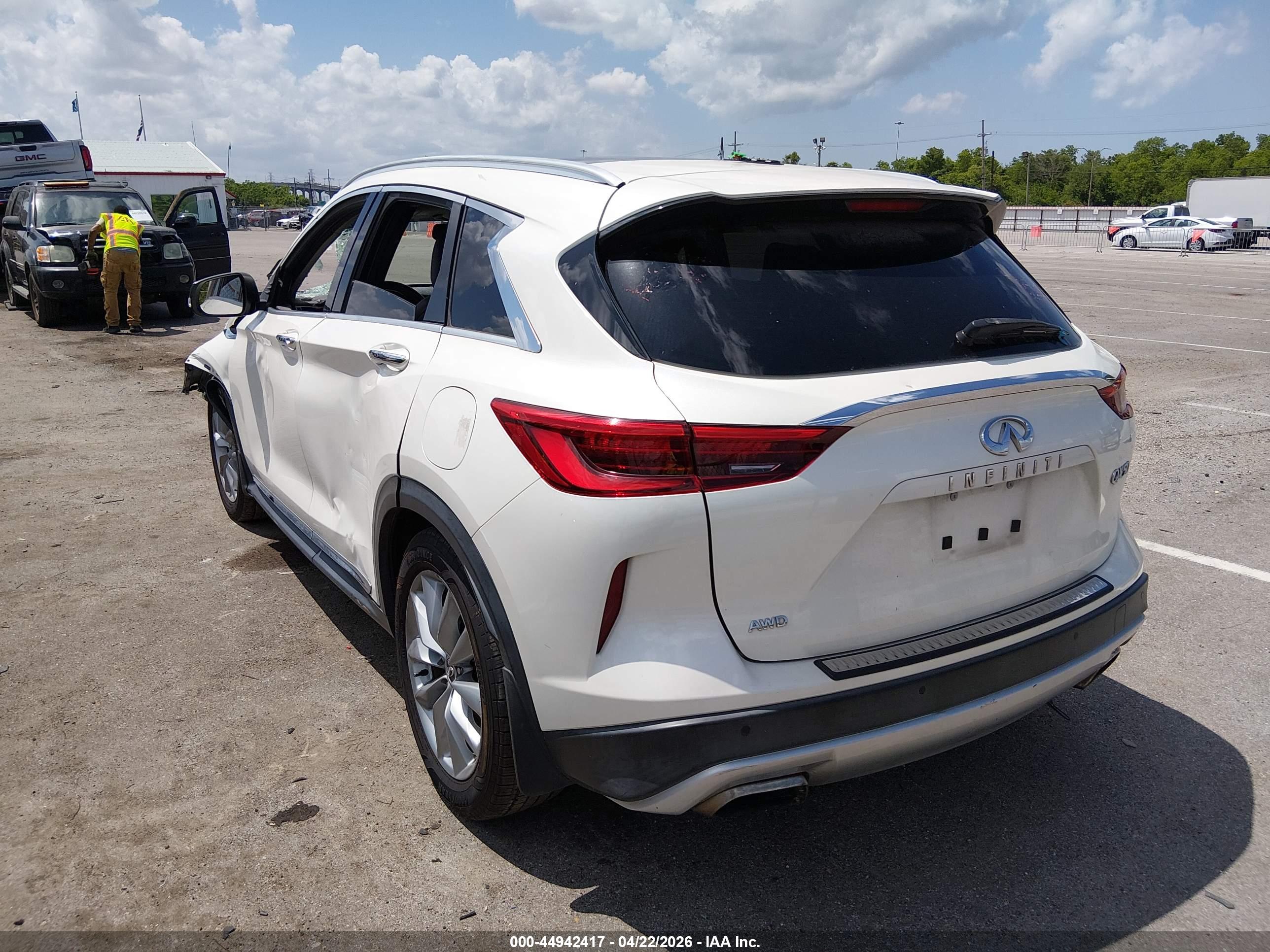INFINITI QX50 image 3