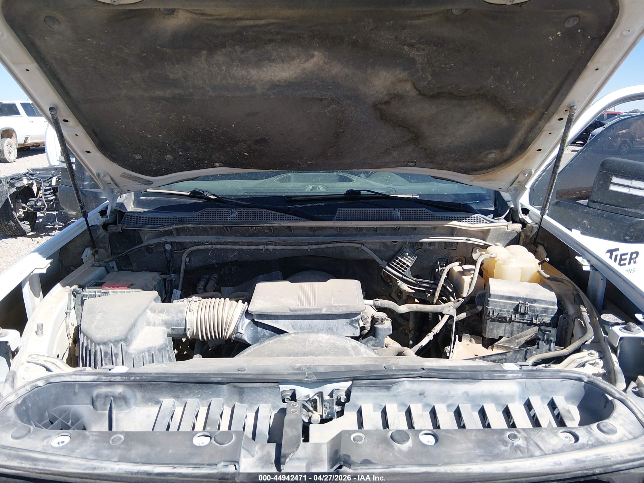 CHEVROLET SILVERADO image 10
