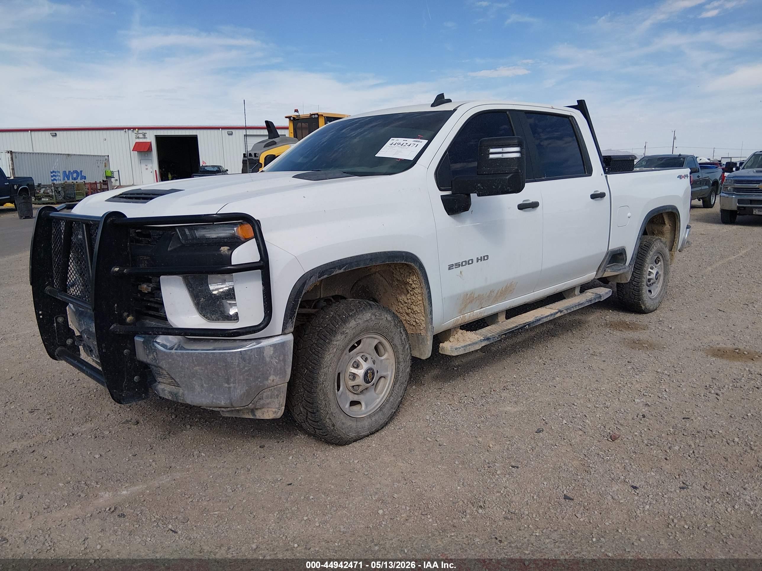 CHEVROLET SILVERADO image 2