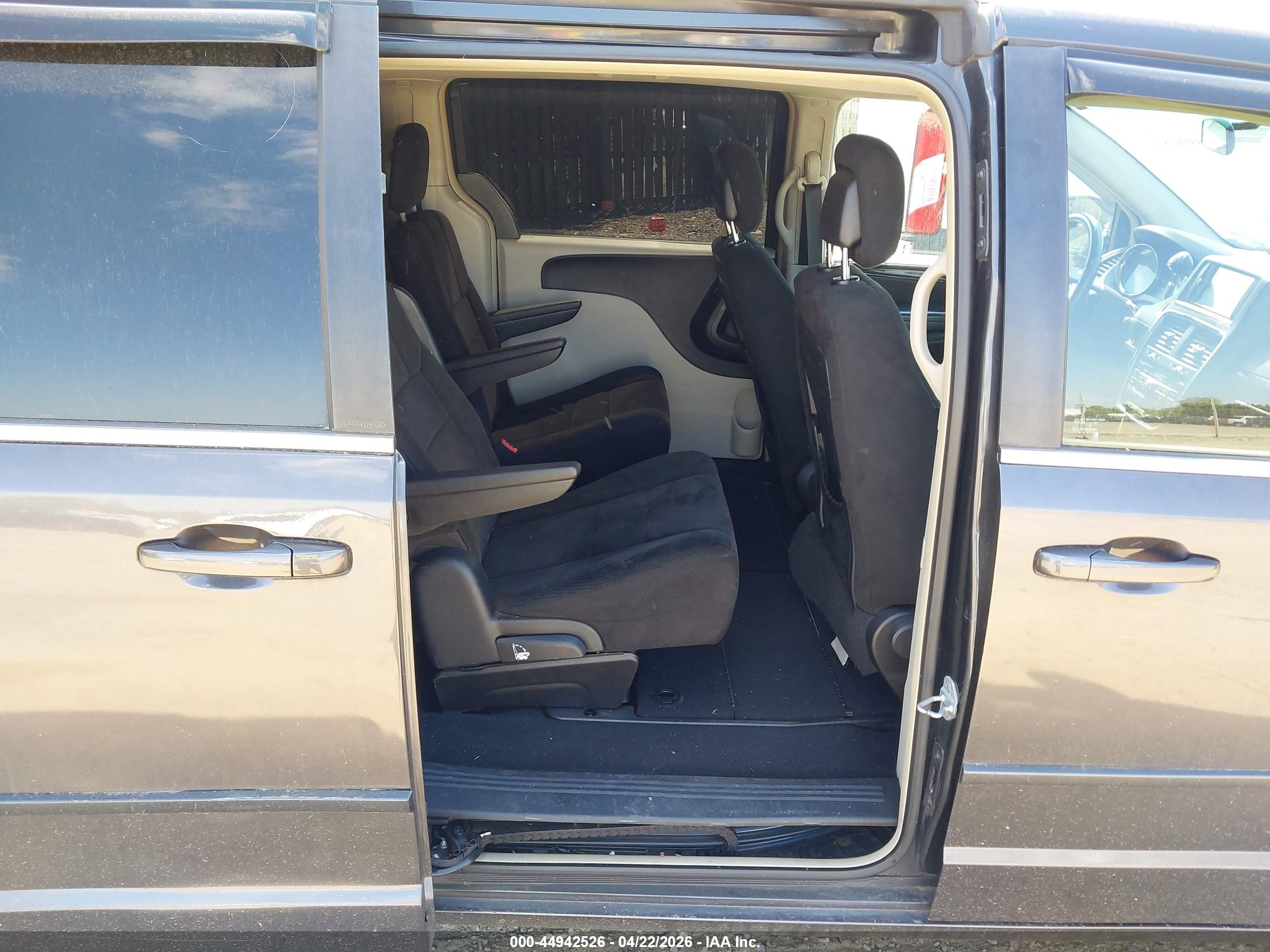 DODGE GRAND image 8