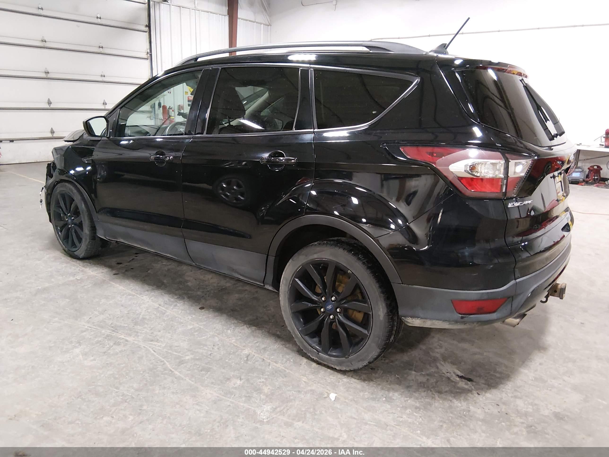 FORD ESCAPE image 3