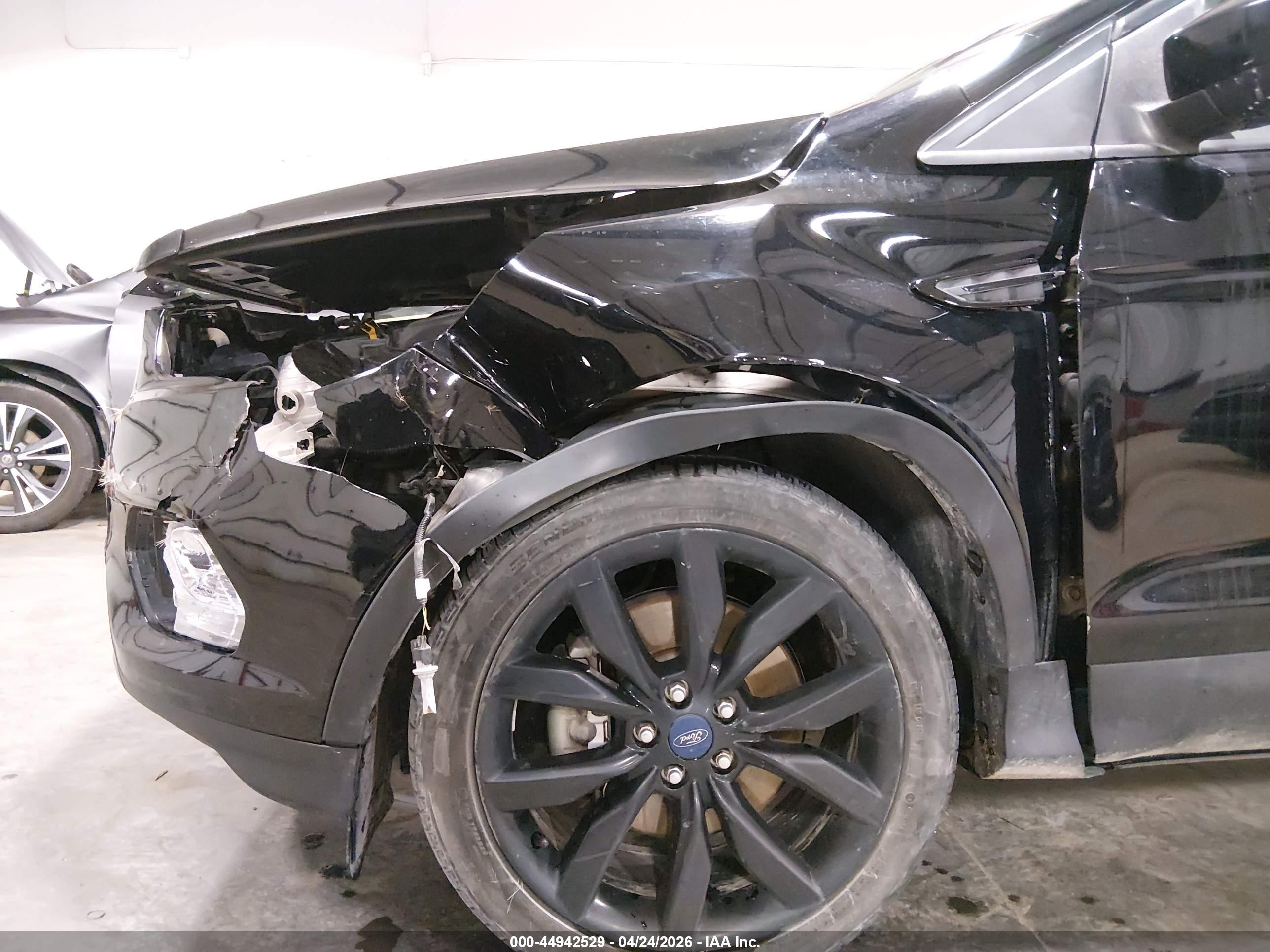 FORD ESCAPE image 6