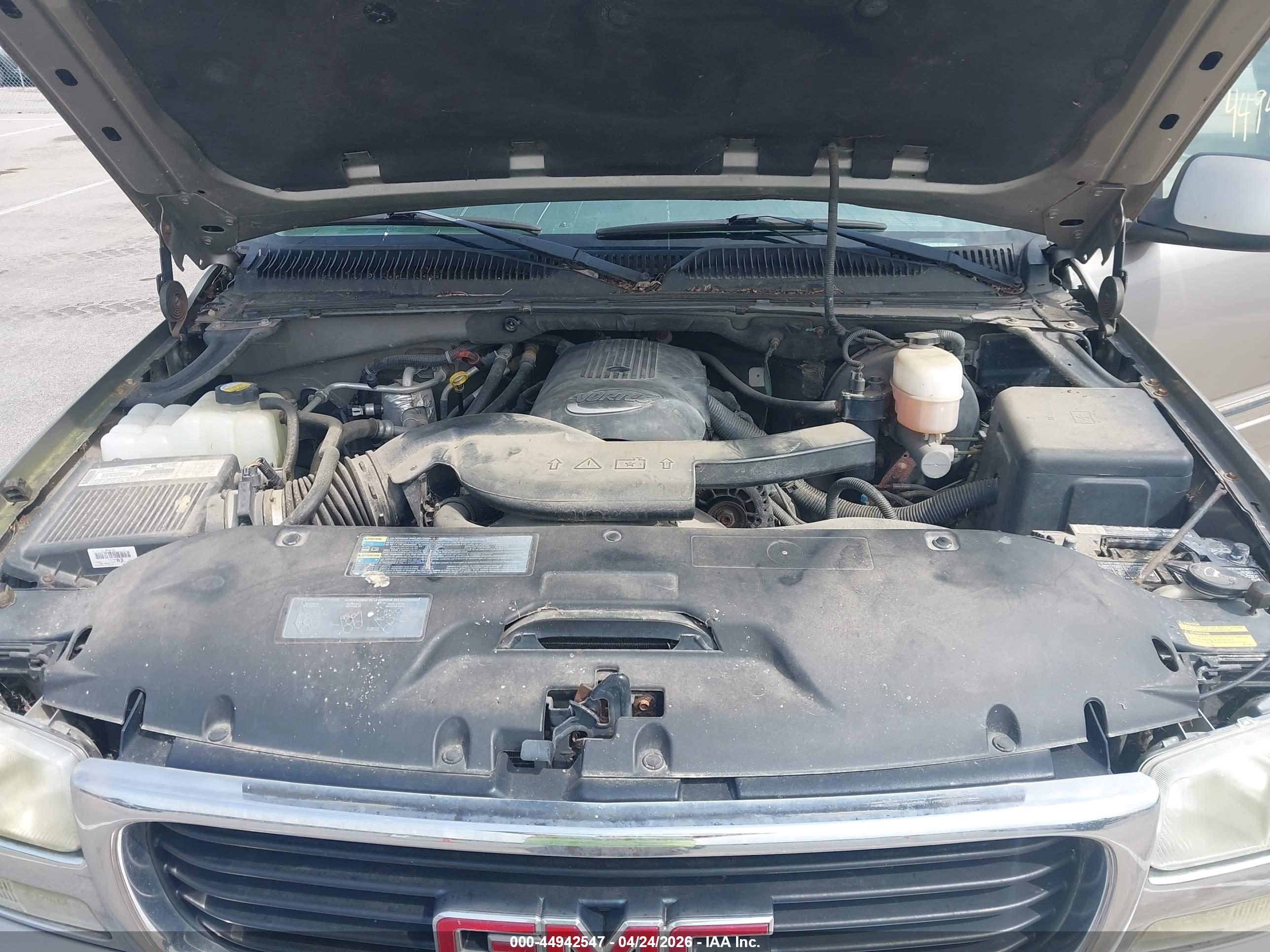 GMC YUKON image 10