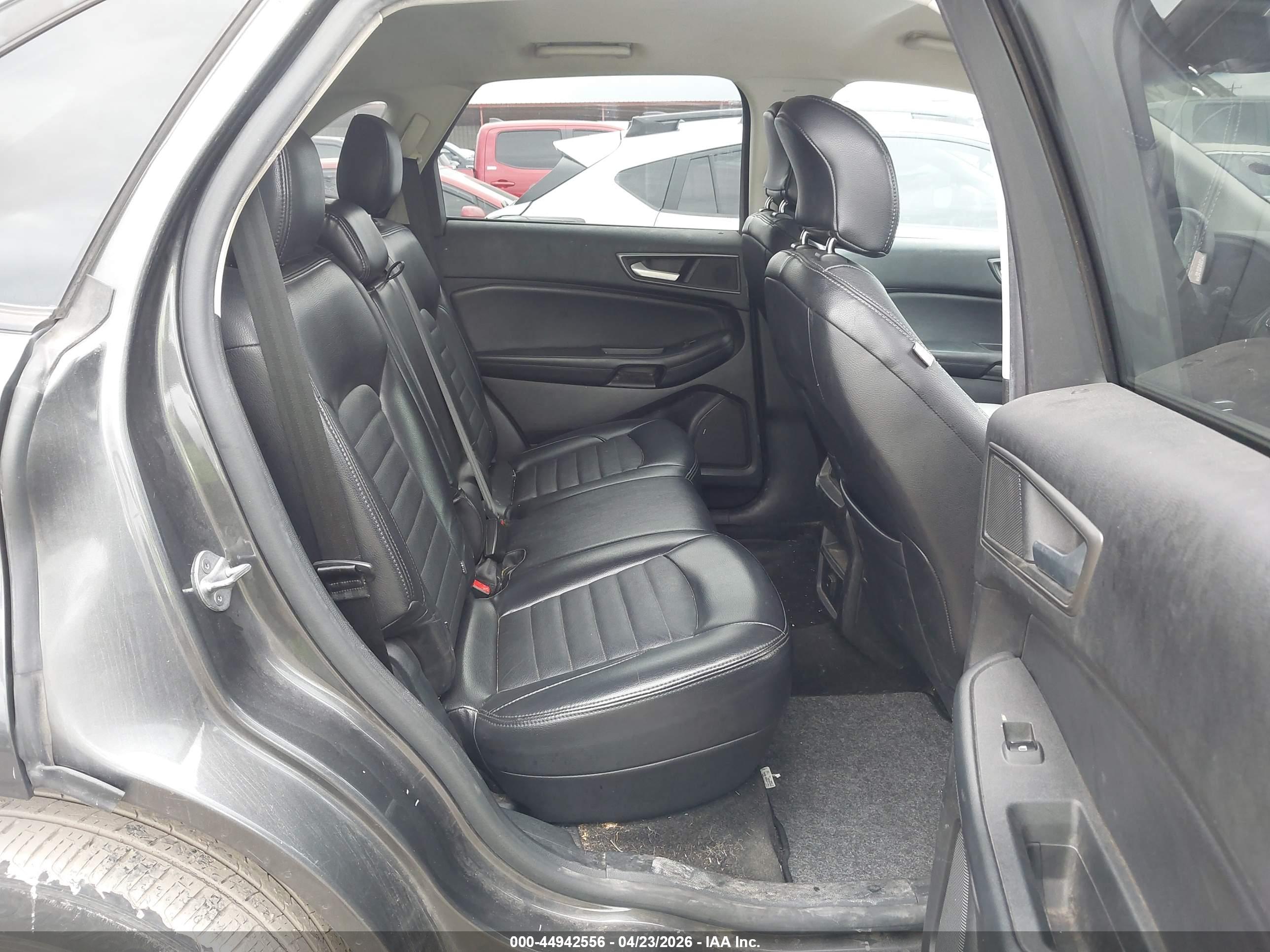 FORD EDGE image 8