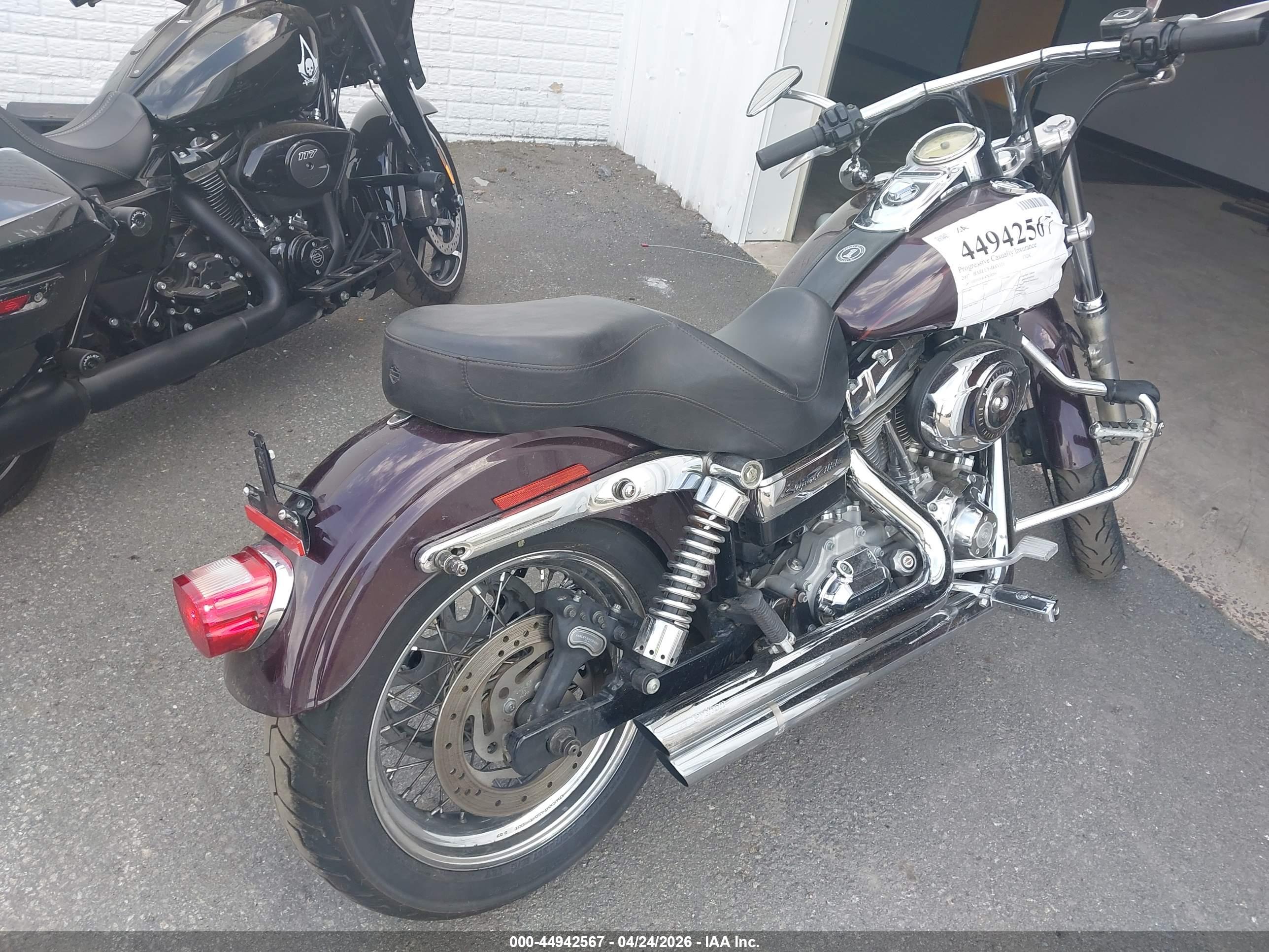 HARLEY-DAVIDSON FXDC image 4