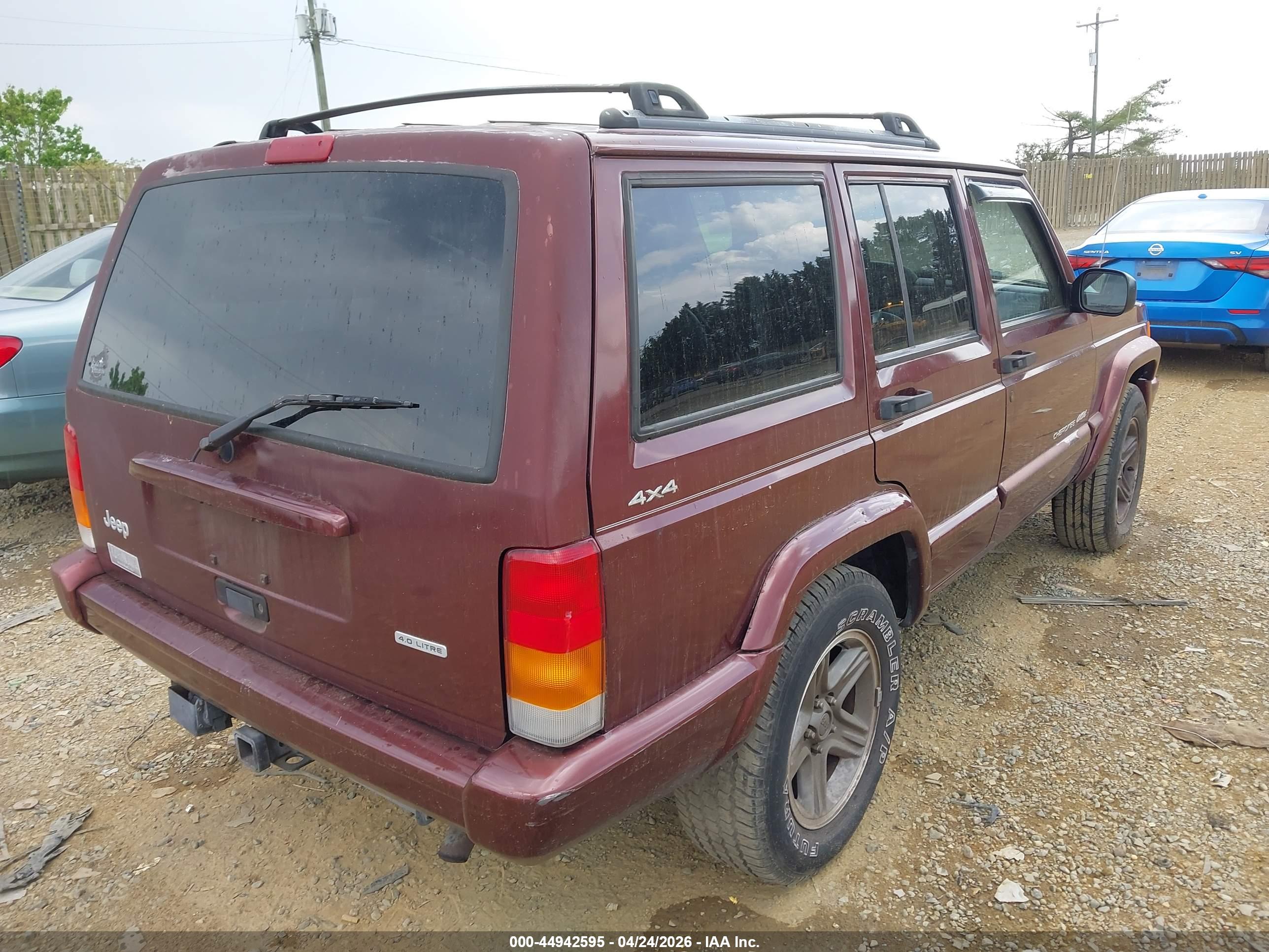 JEEP CHEROKEE image 4