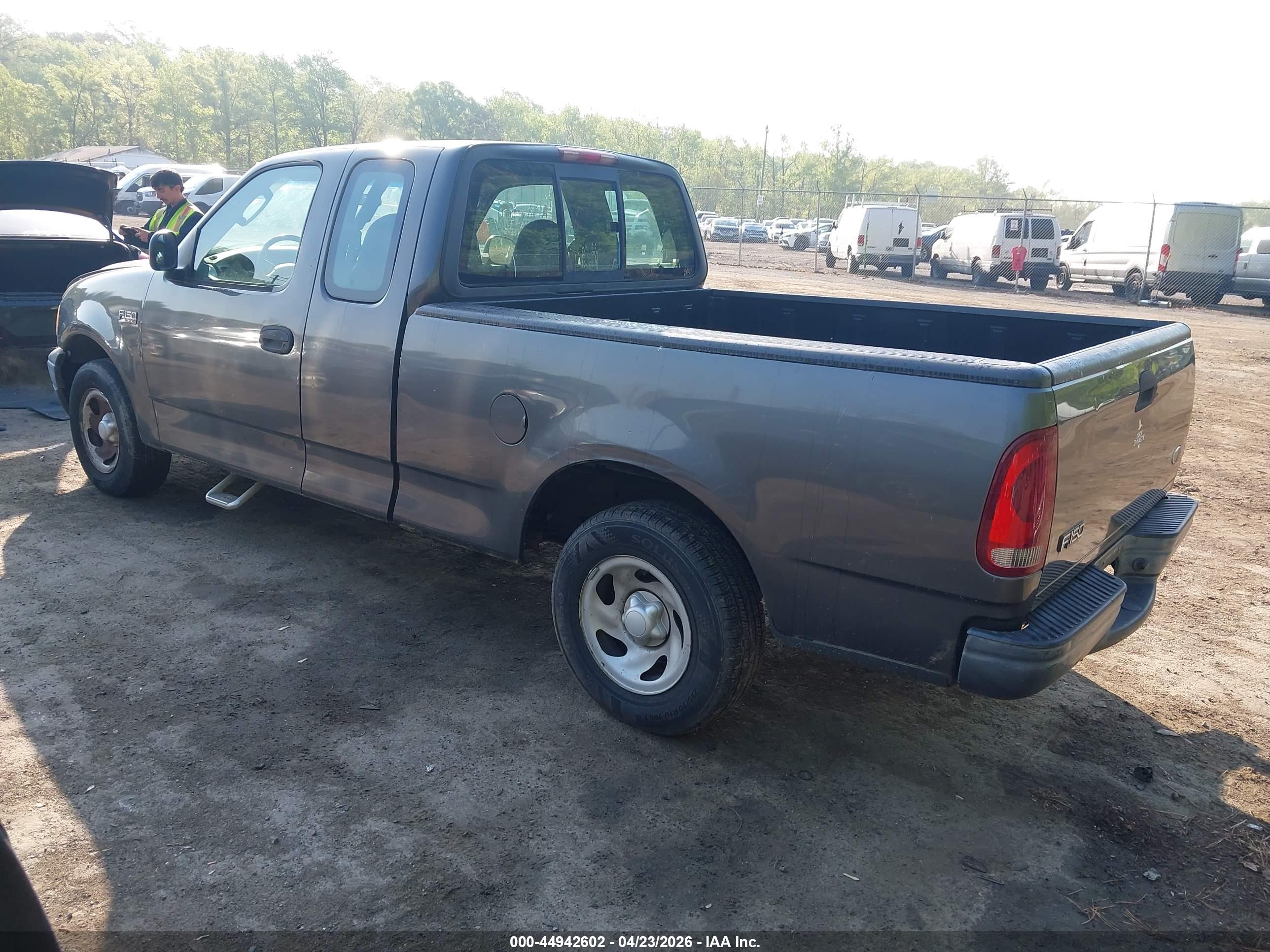 FORD F-150 image 3