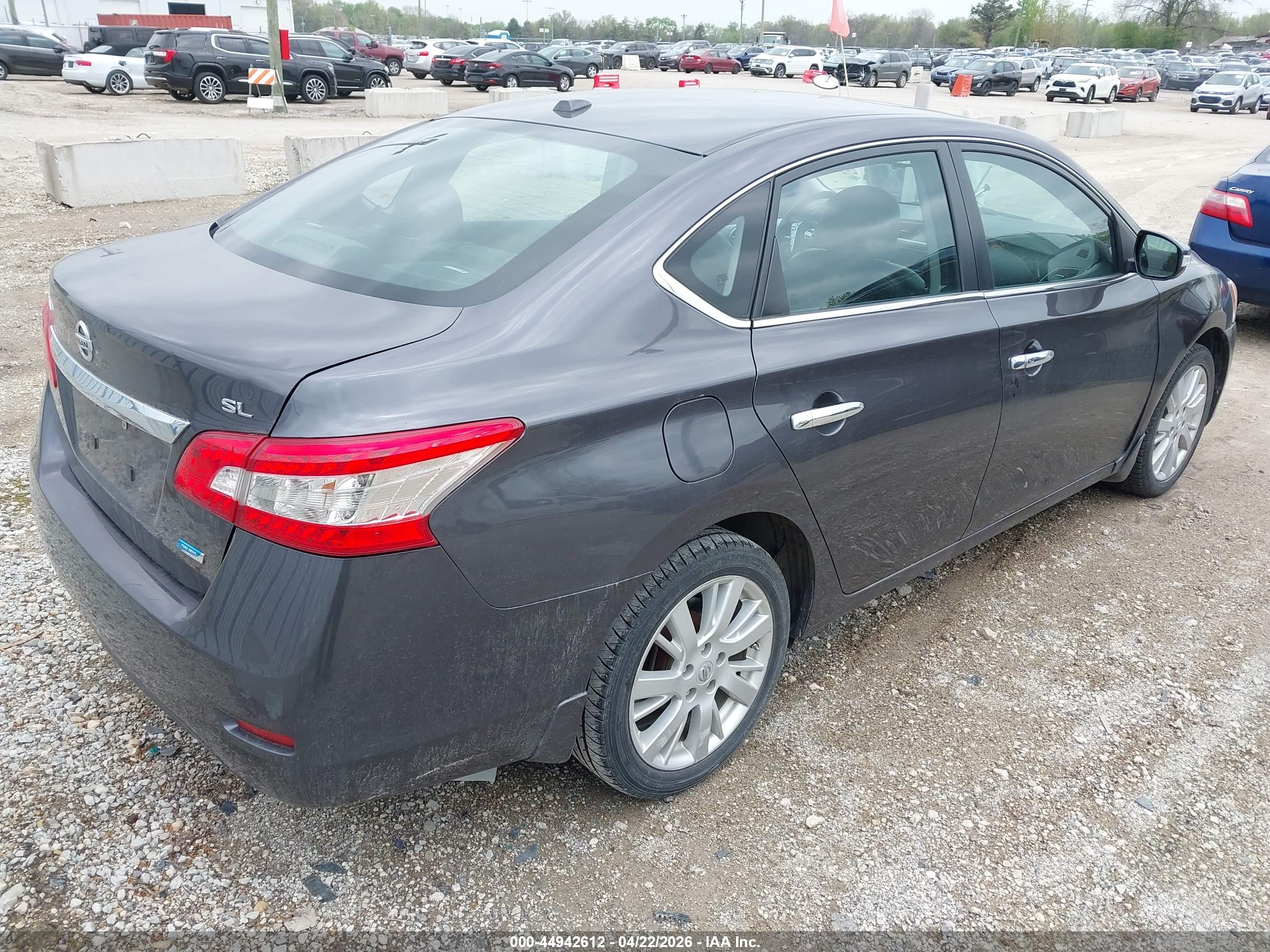 NISSAN SENTRA image 4