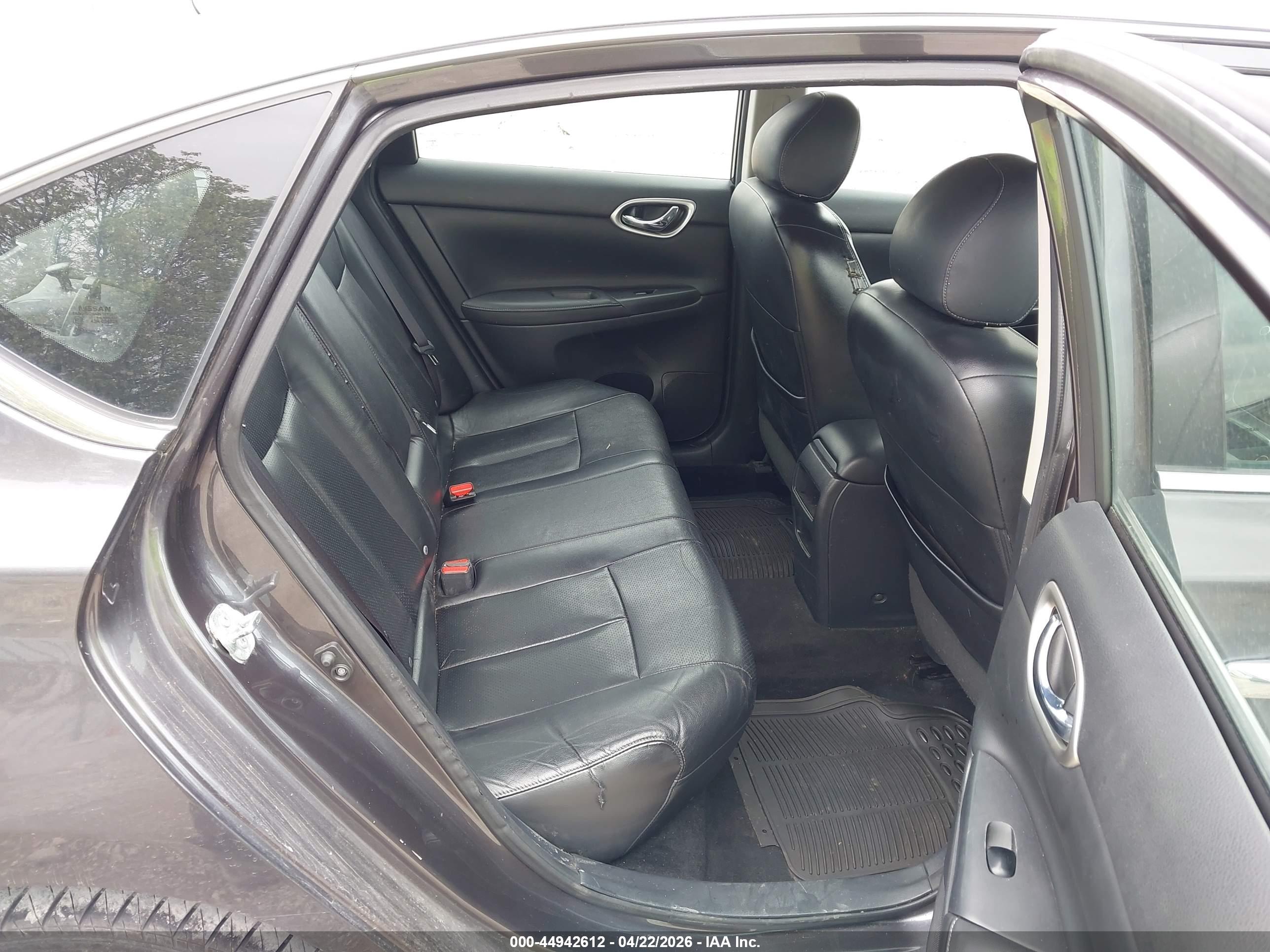 NISSAN SENTRA image 8