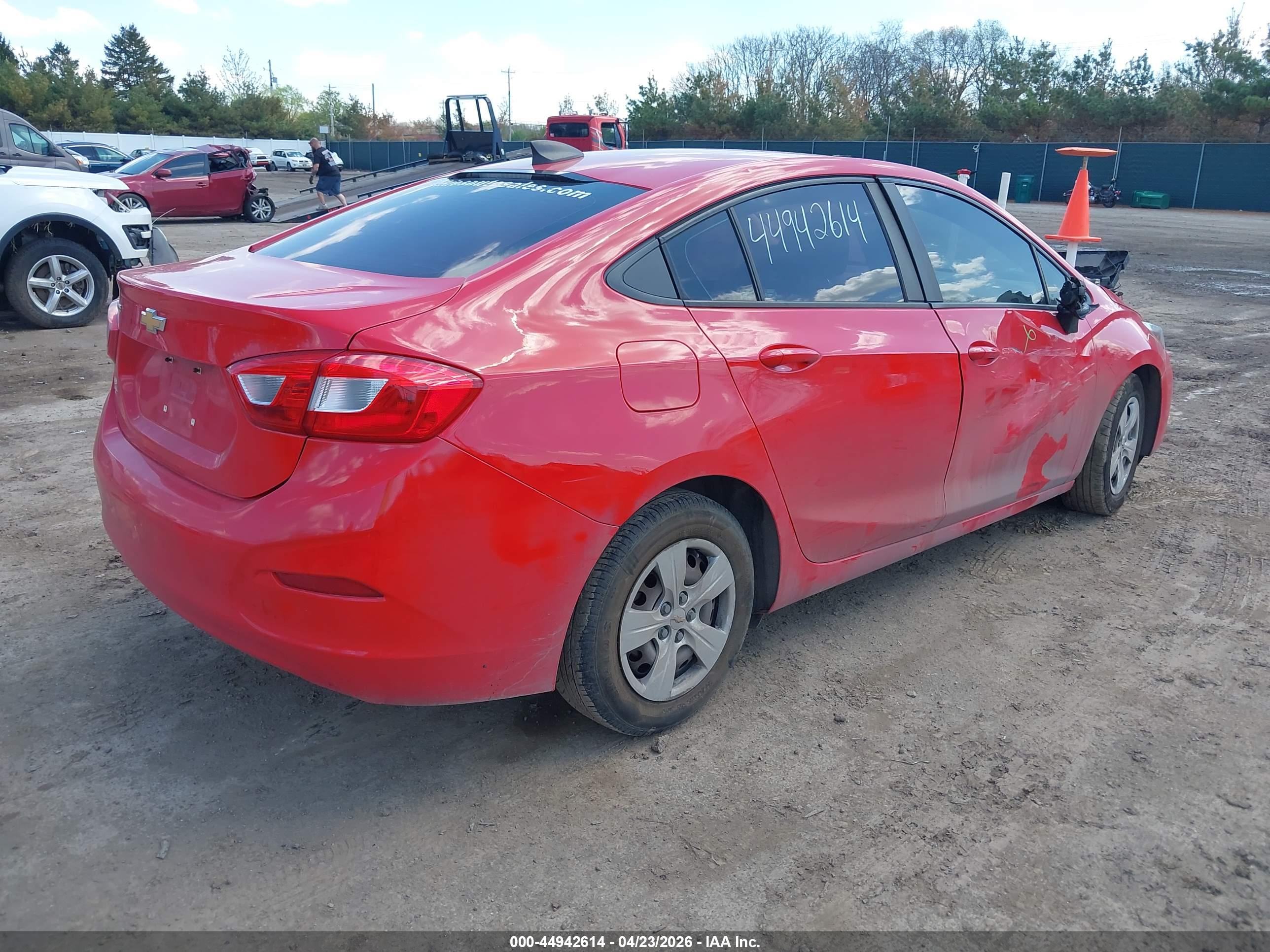 CHEVROLET CRUZE image 4