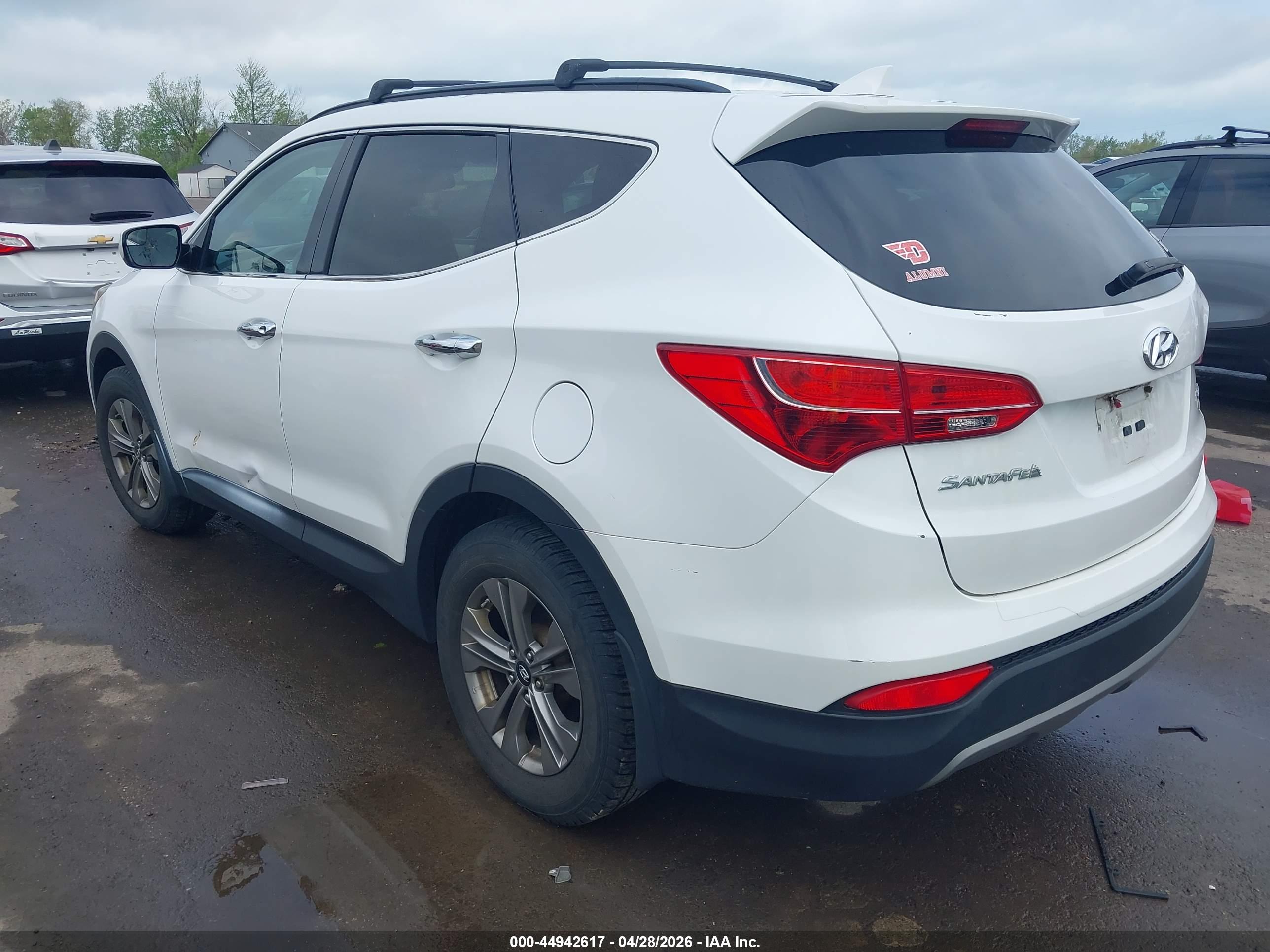 HYUNDAI SANTA image 3