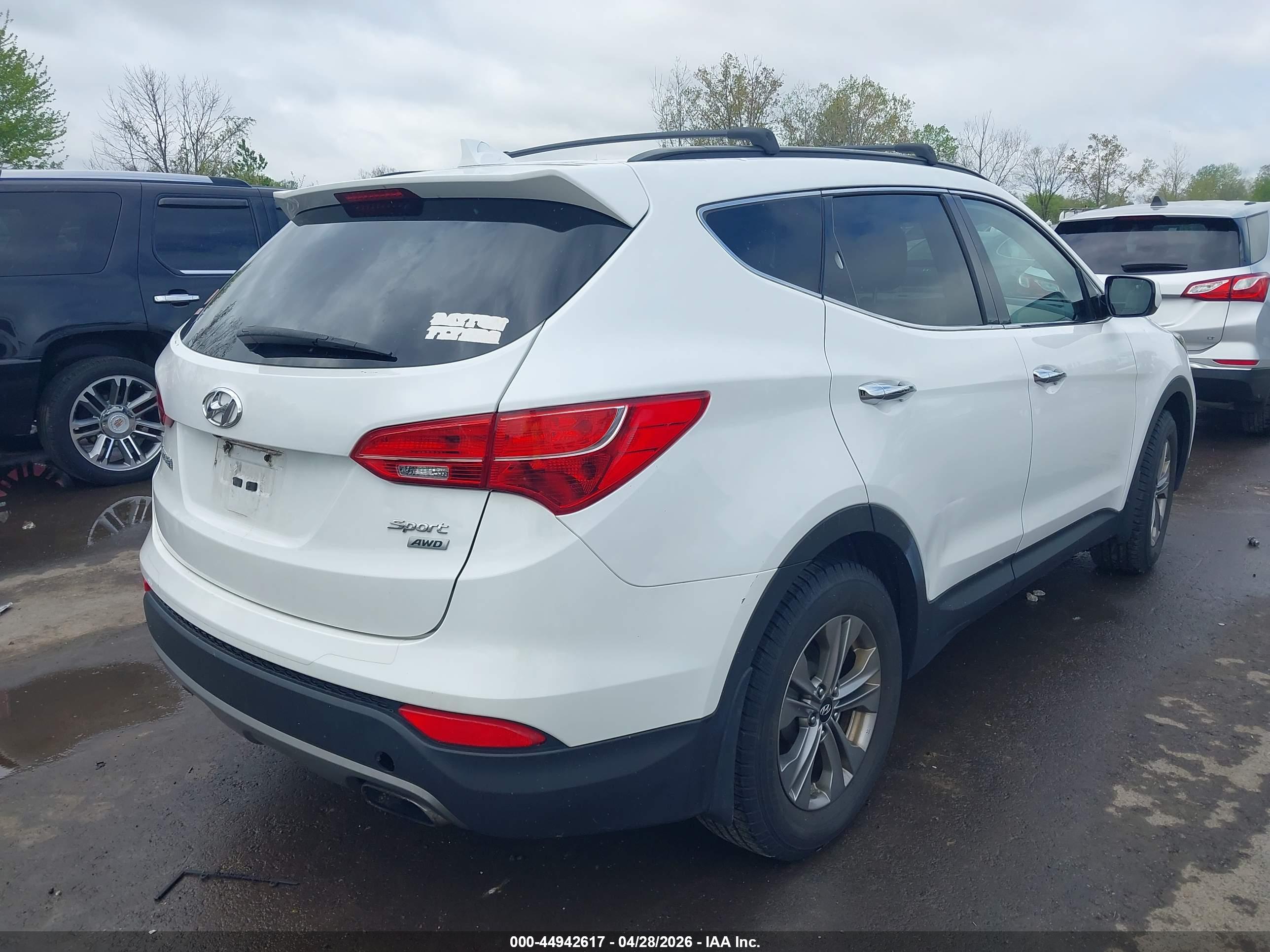 HYUNDAI SANTA image 4