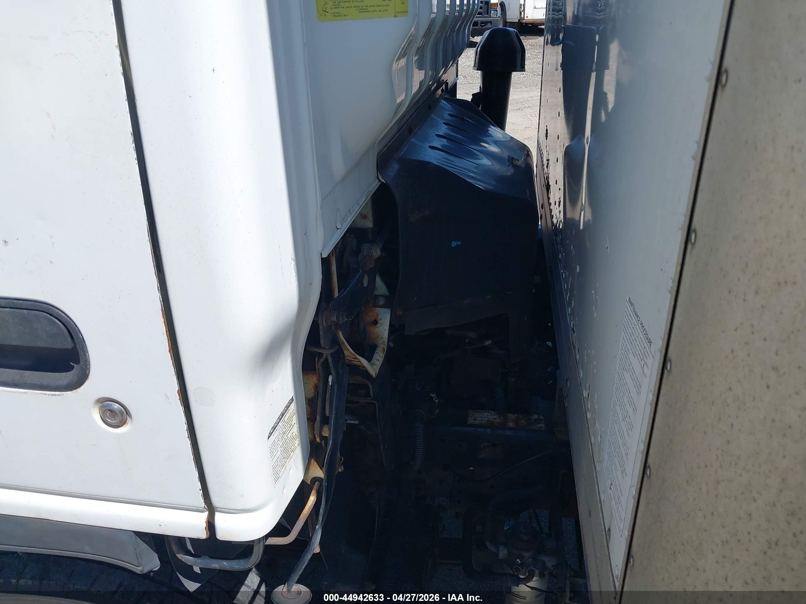 ISUZU W4S042 image 10