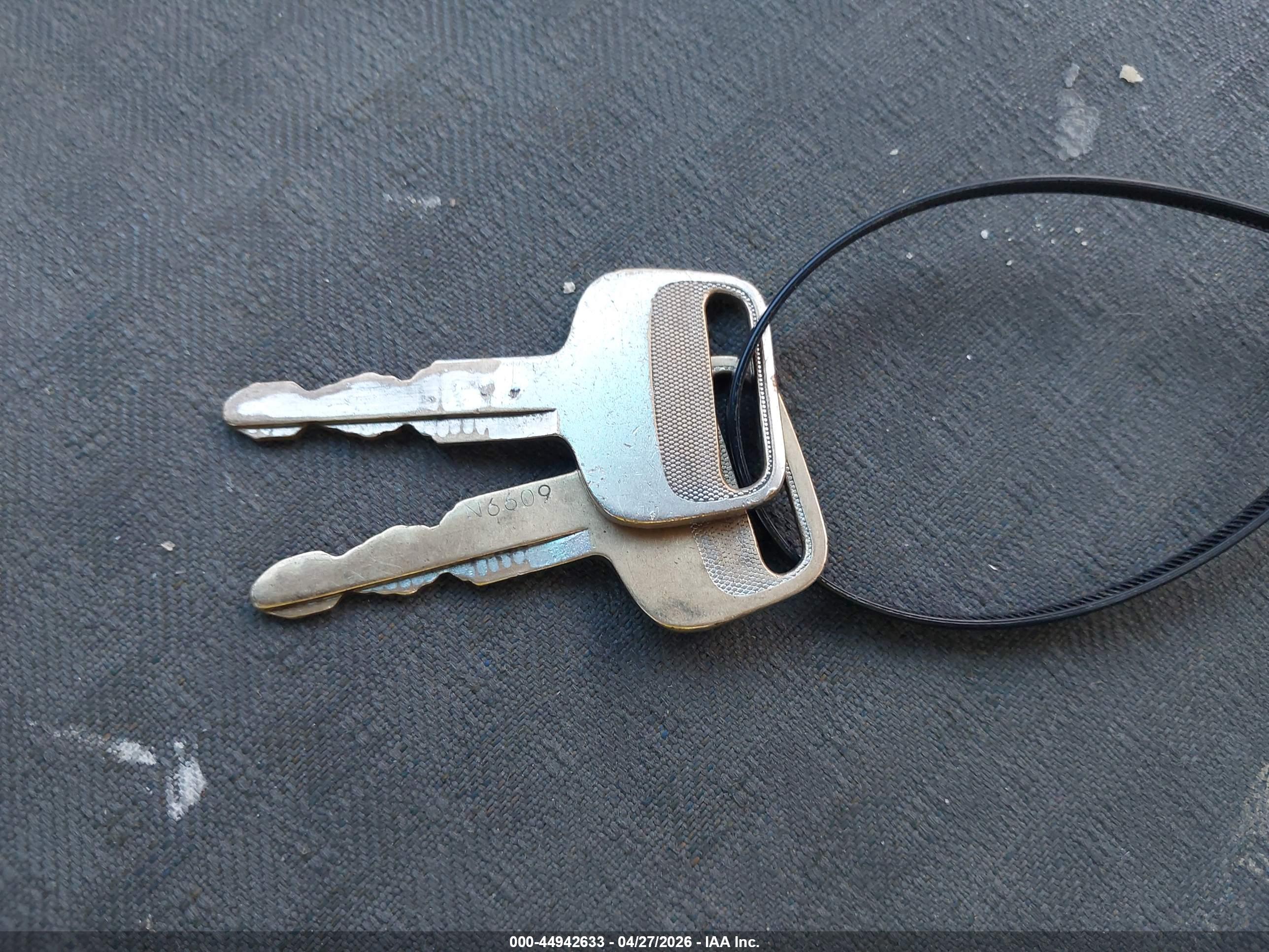 ISUZU W4S042 image 11