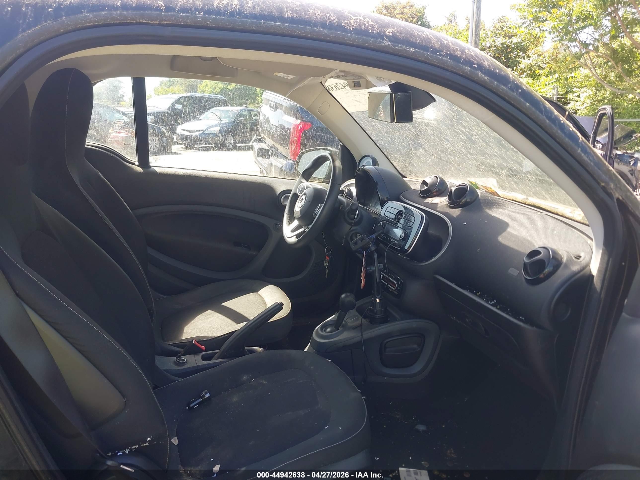 SMART FORTWO image 5