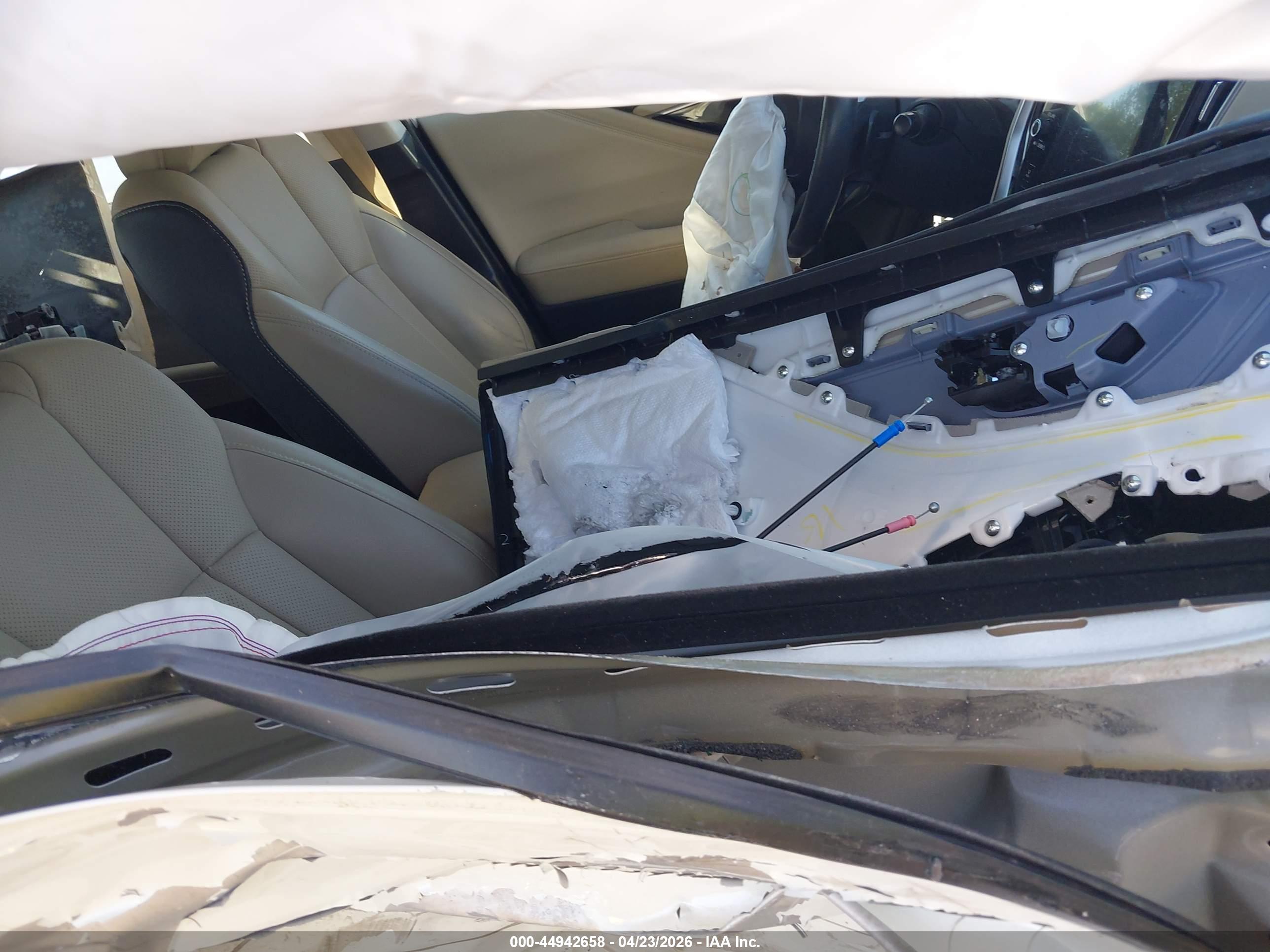 SUBARU LEGACY image 5