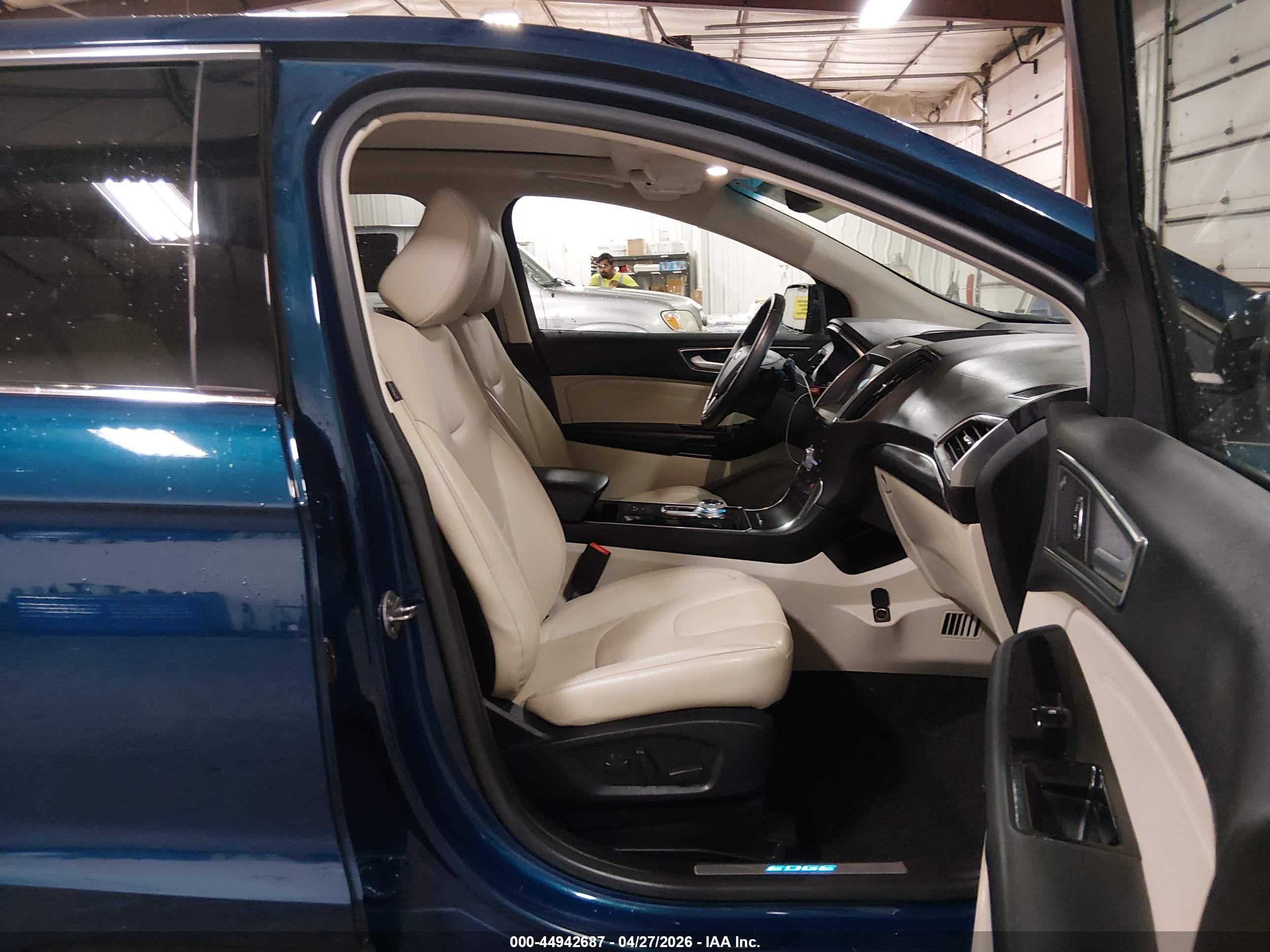 FORD EDGE image 5