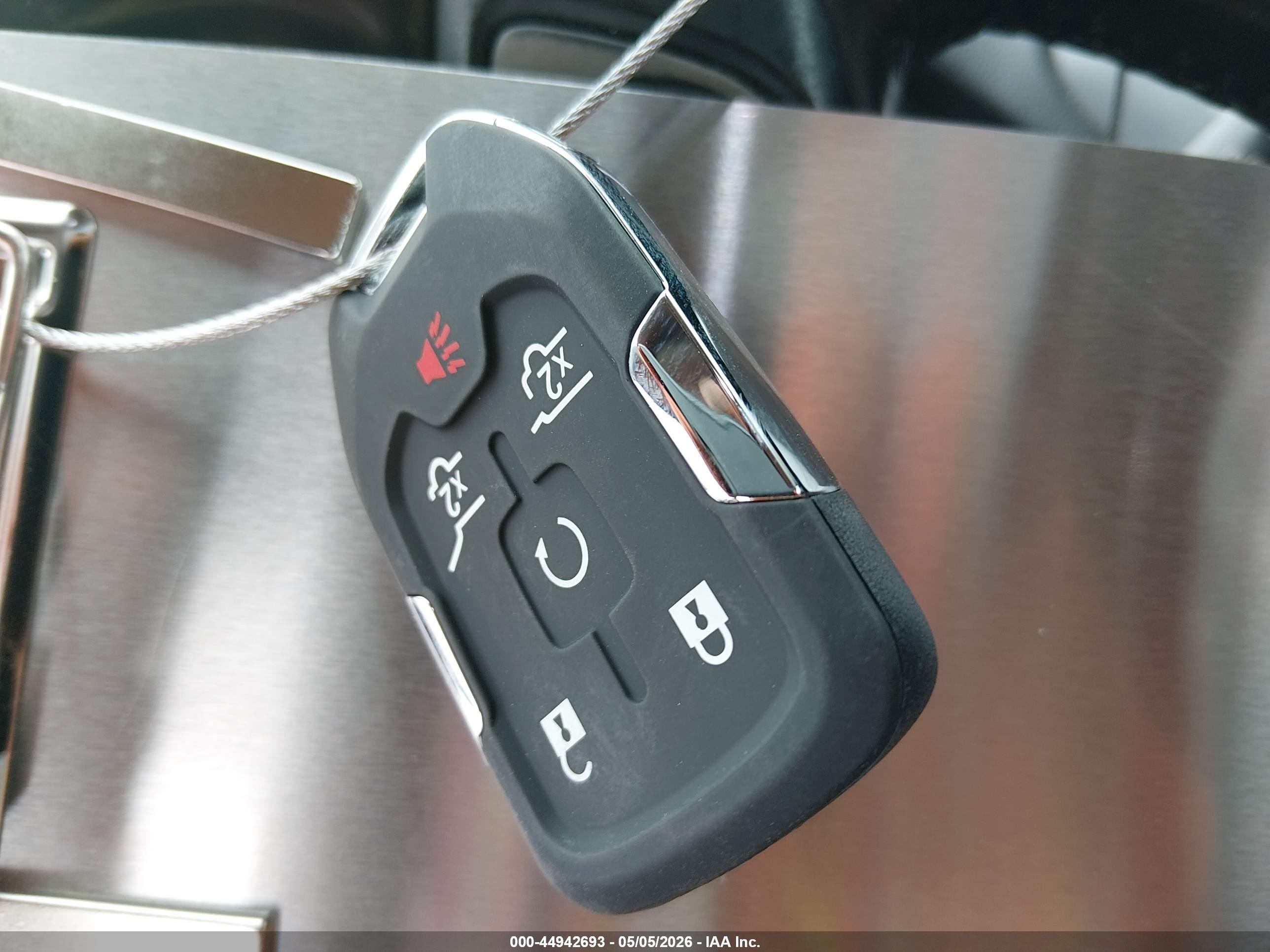 GMC TERRAIN image 11