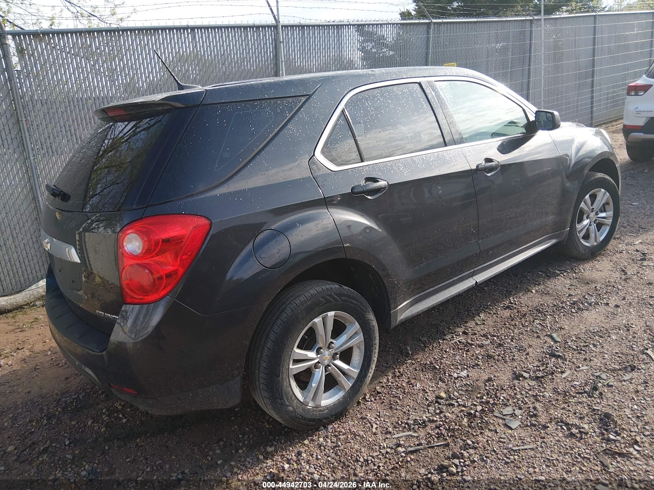 CHEVROLET EQUINOX image 4