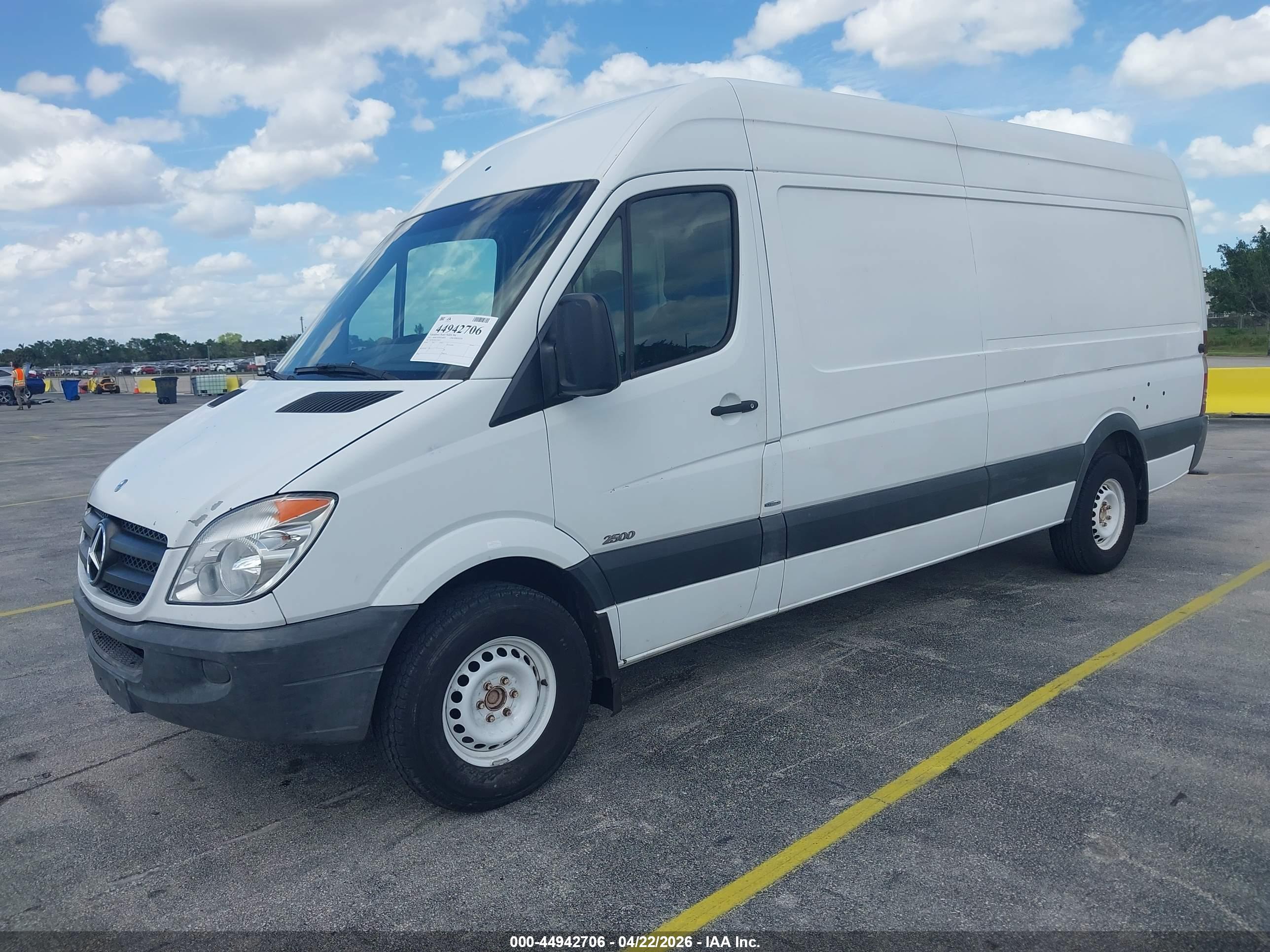MERCEDES-BENZ SPRINTER image 2
