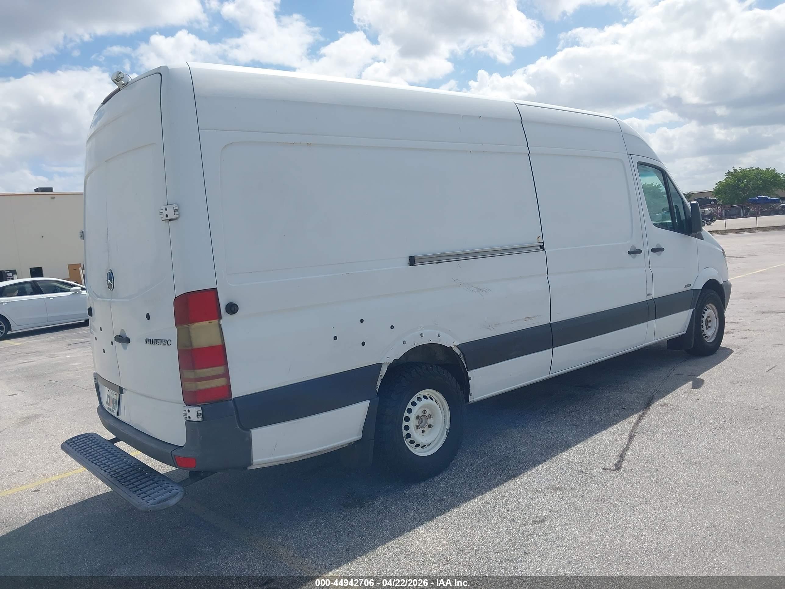 MERCEDES-BENZ SPRINTER image 4