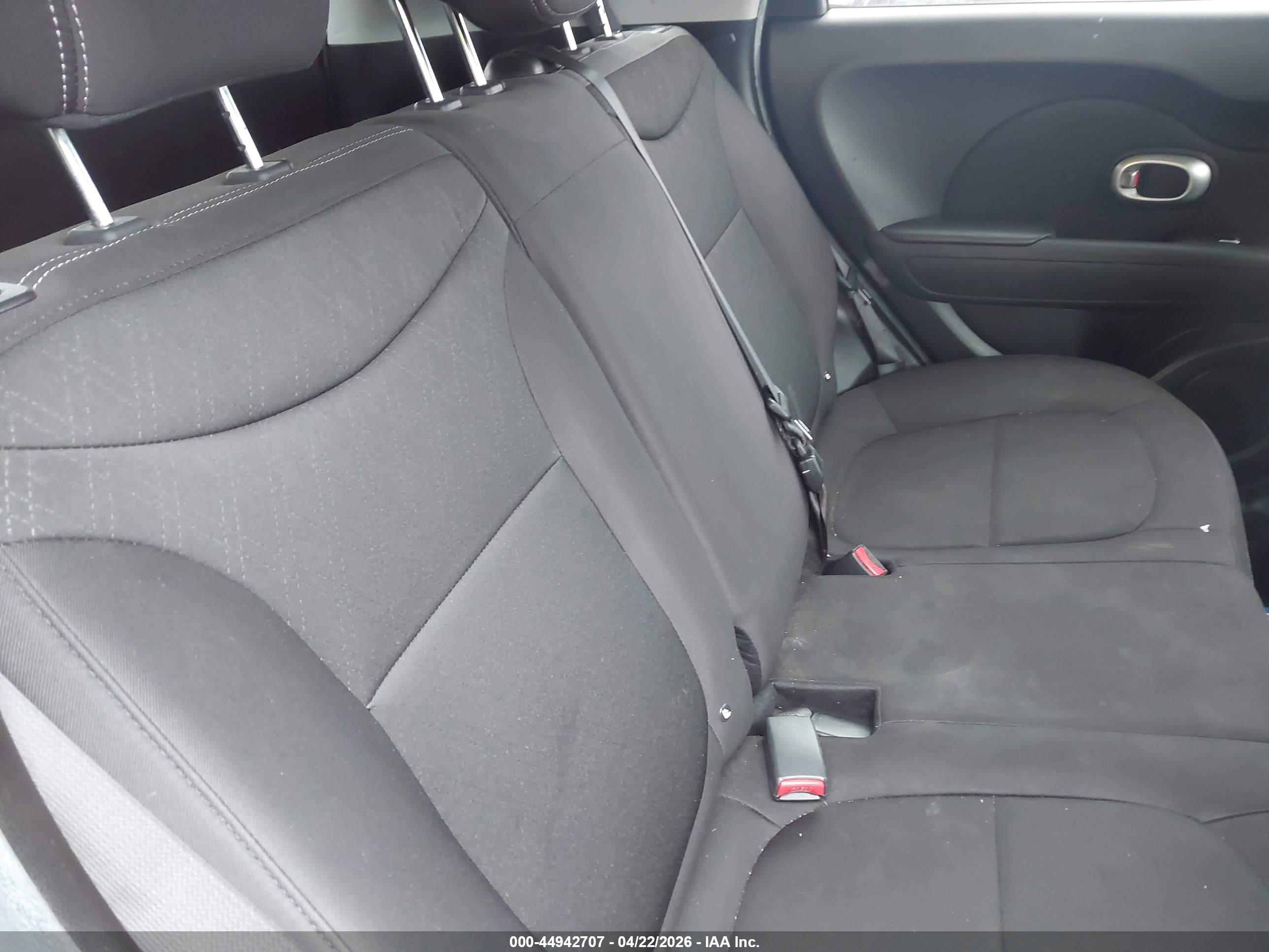 KIA SOUL image 8