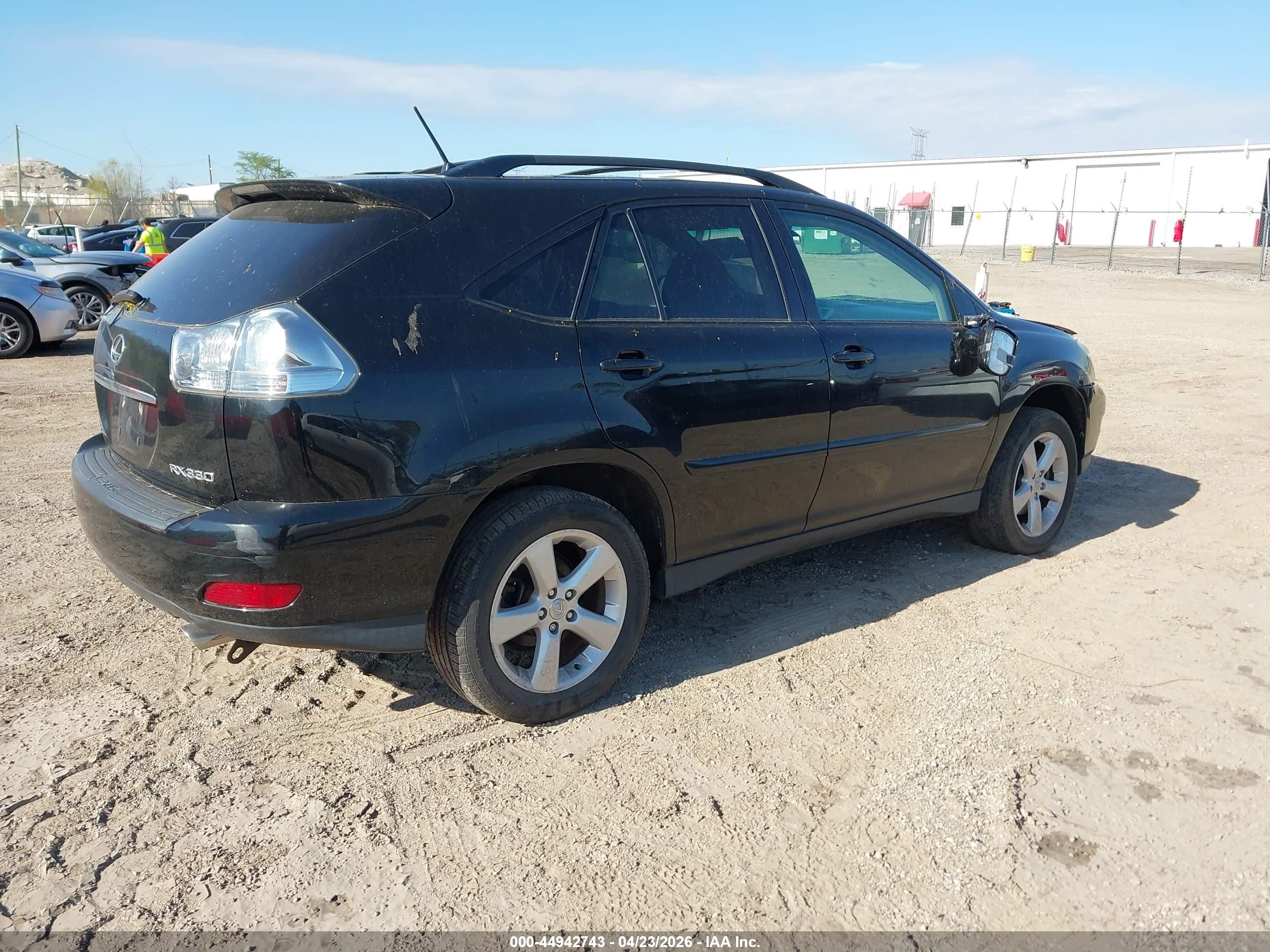 LEXUS RX image 4