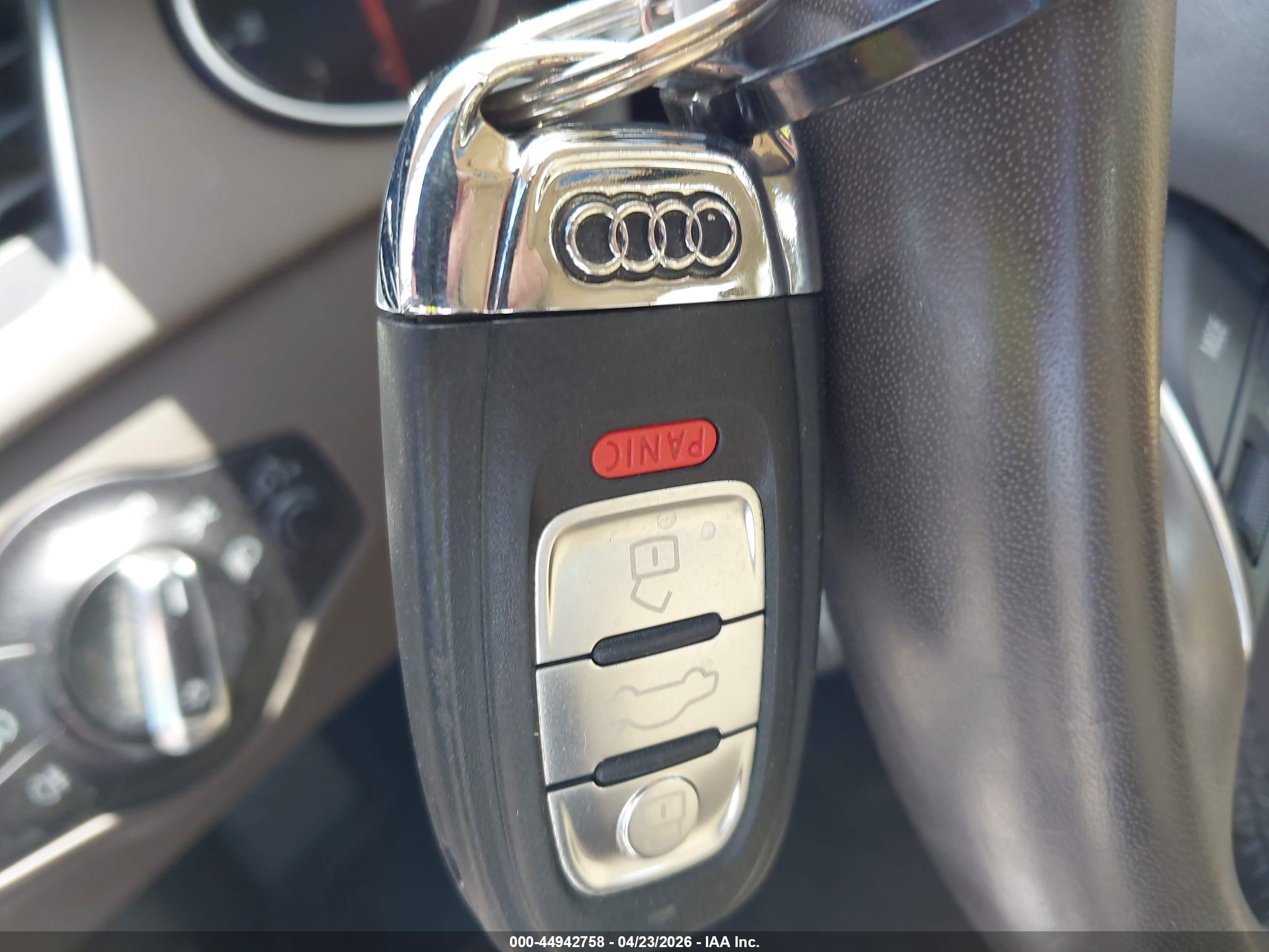 AUDI A4 image 11