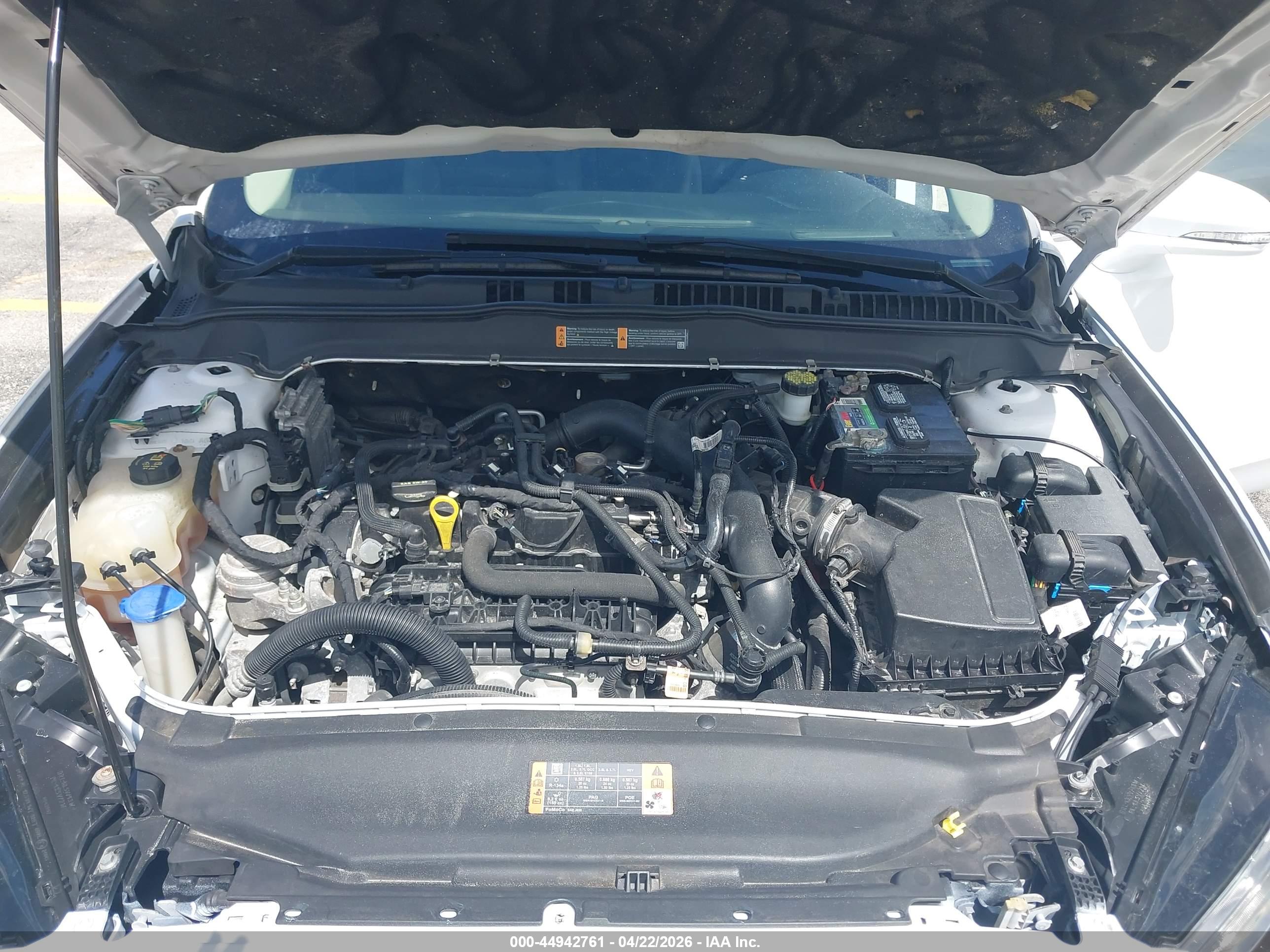 FORD FUSION image 10